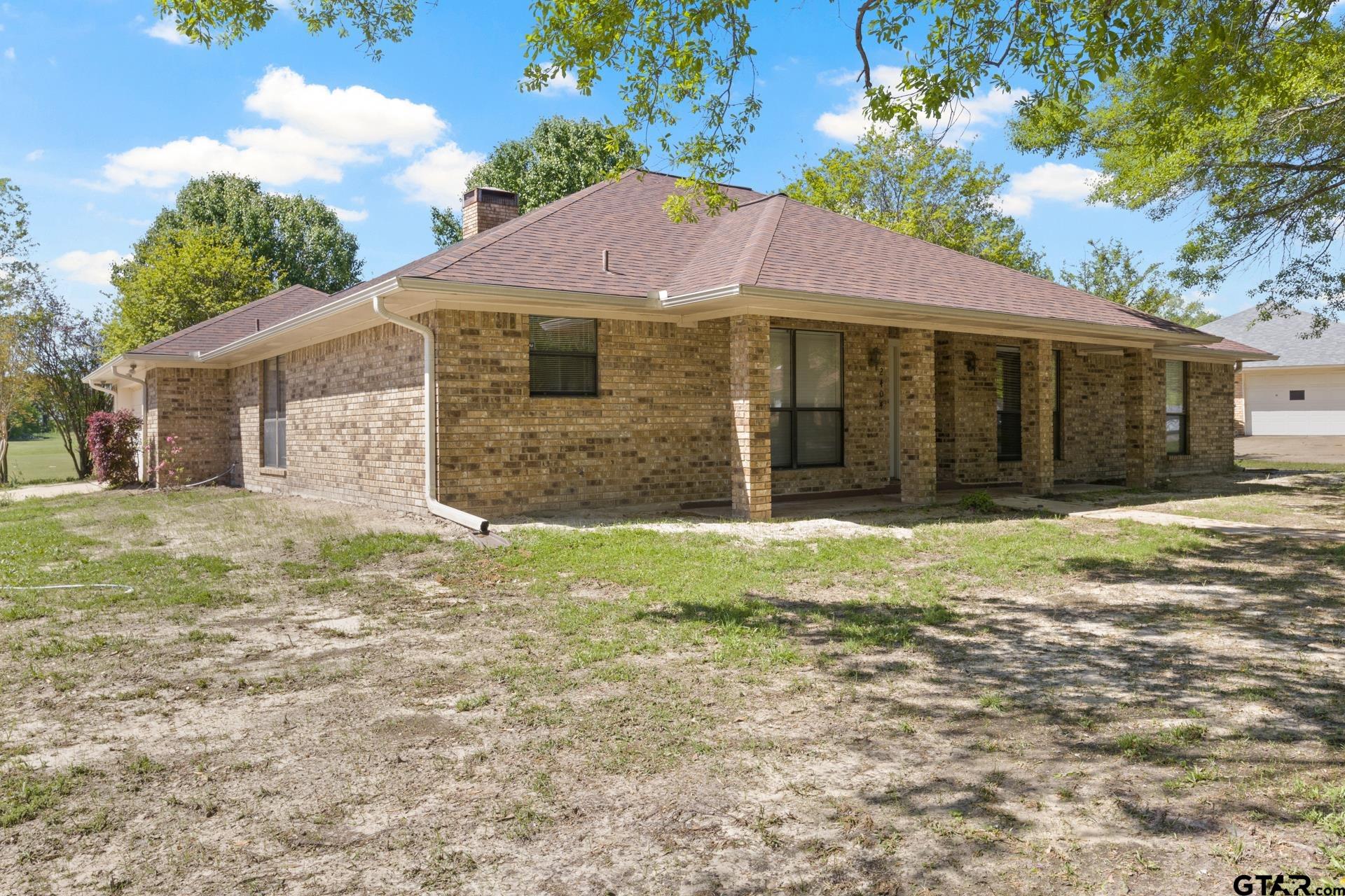 2404 Matthew Dr