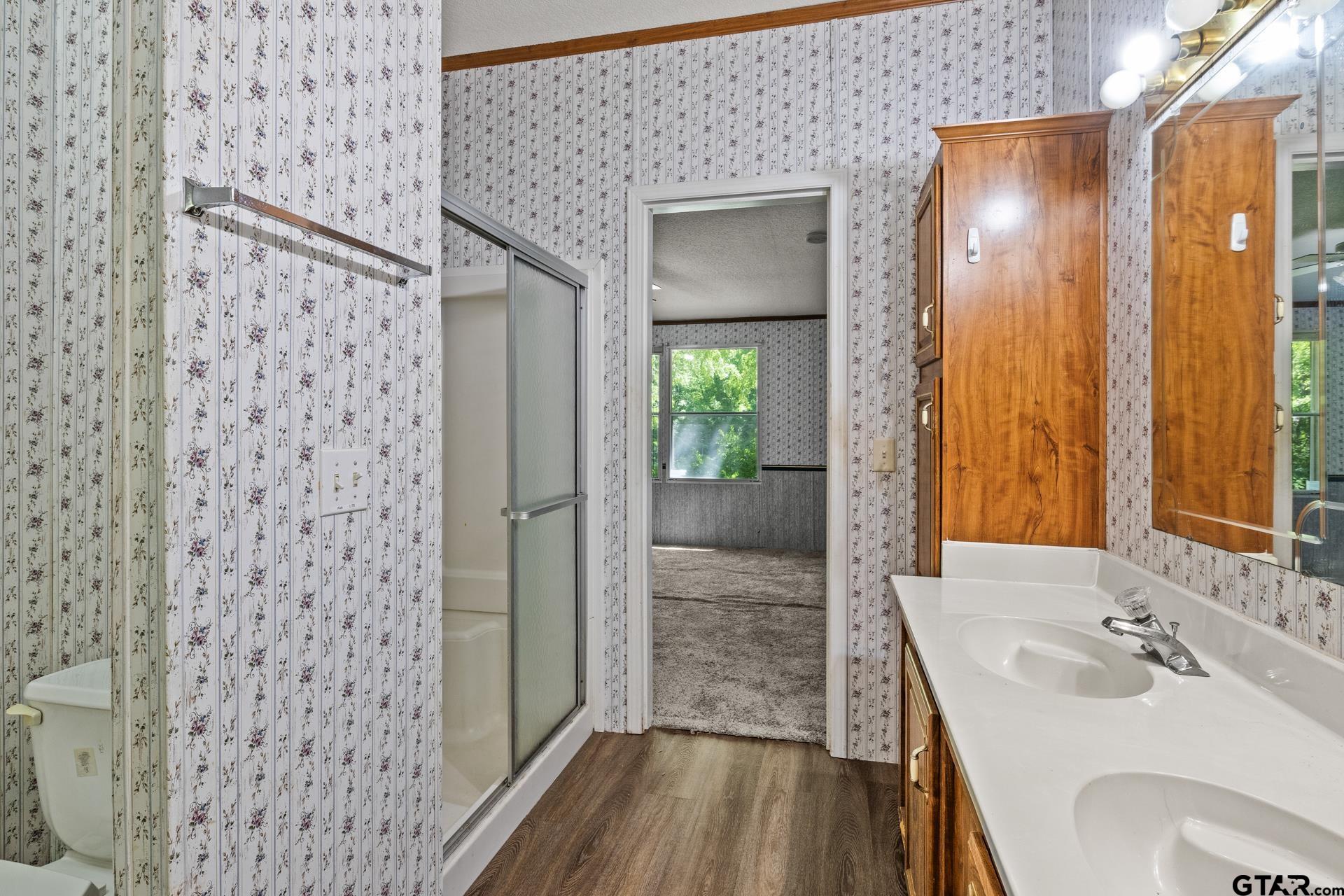 364 San Saba Ln
