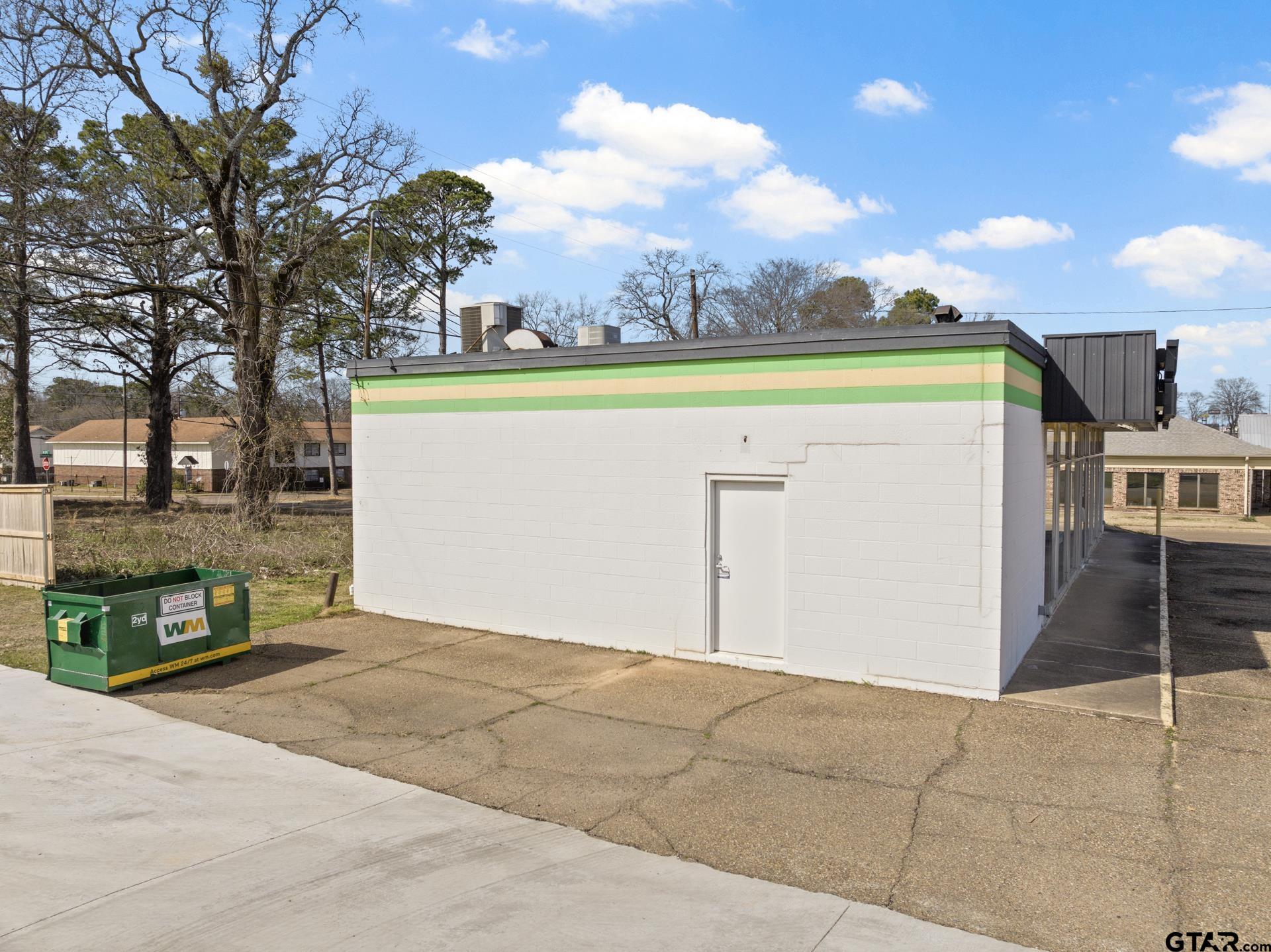 3725 N State Line Ave