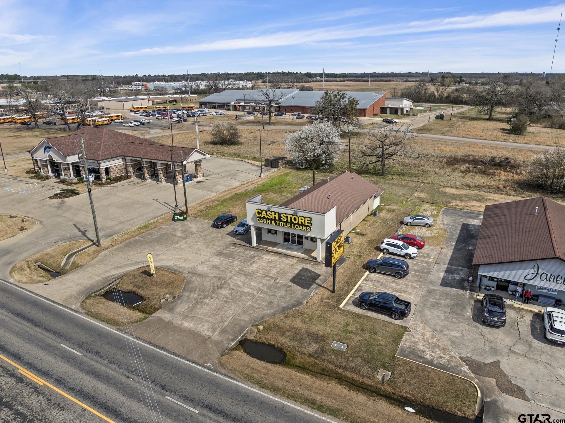 412 N McCoy Blvd