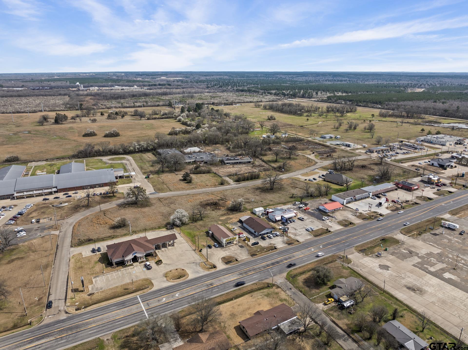412 N McCoy Blvd