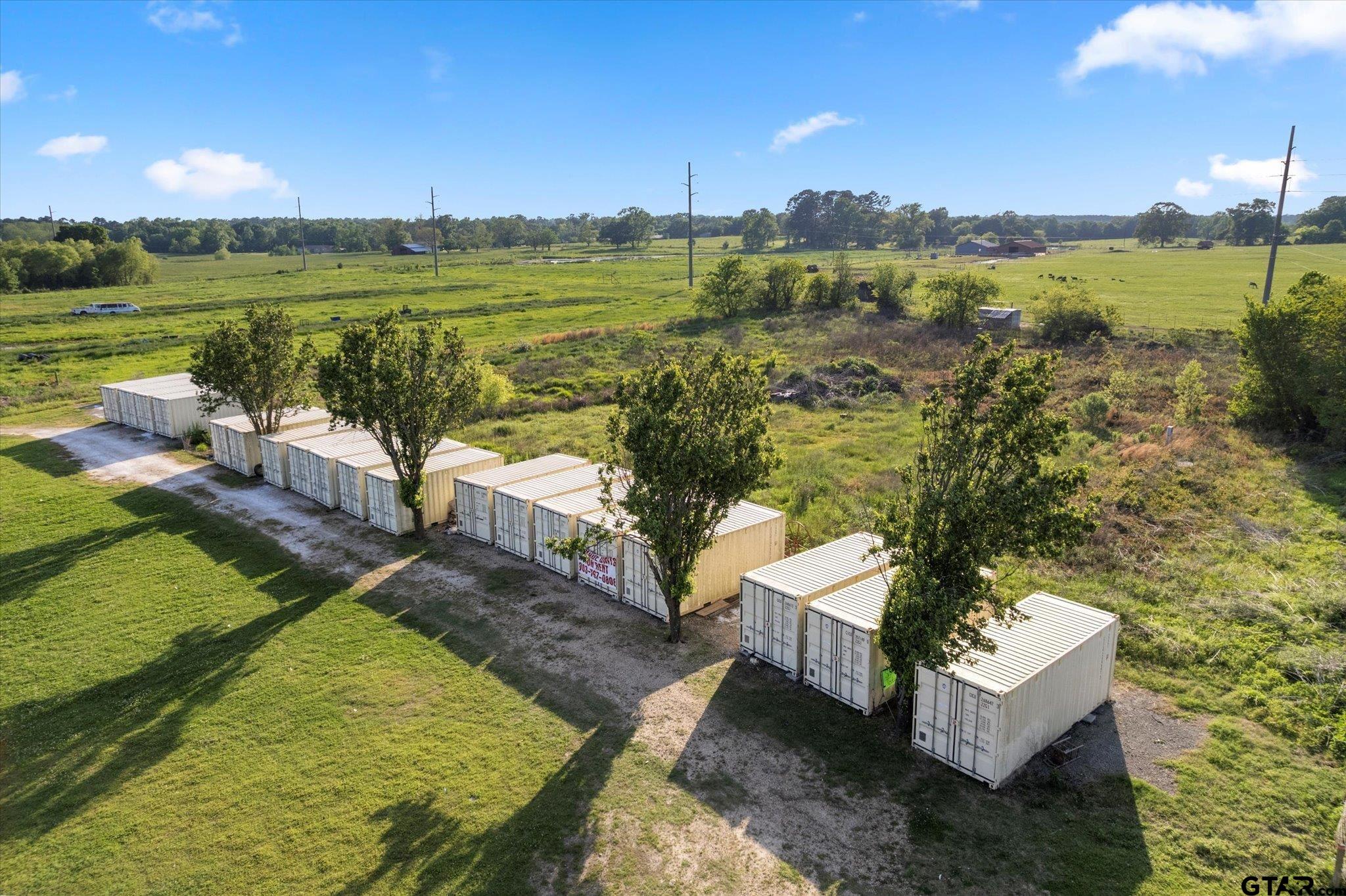 2516 HWY 271N