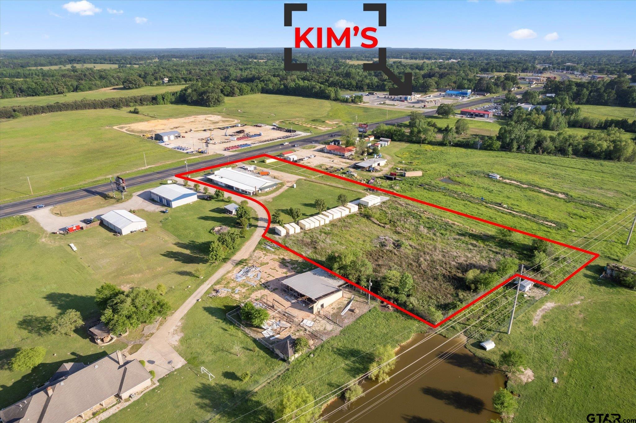 2516 HWY 271N