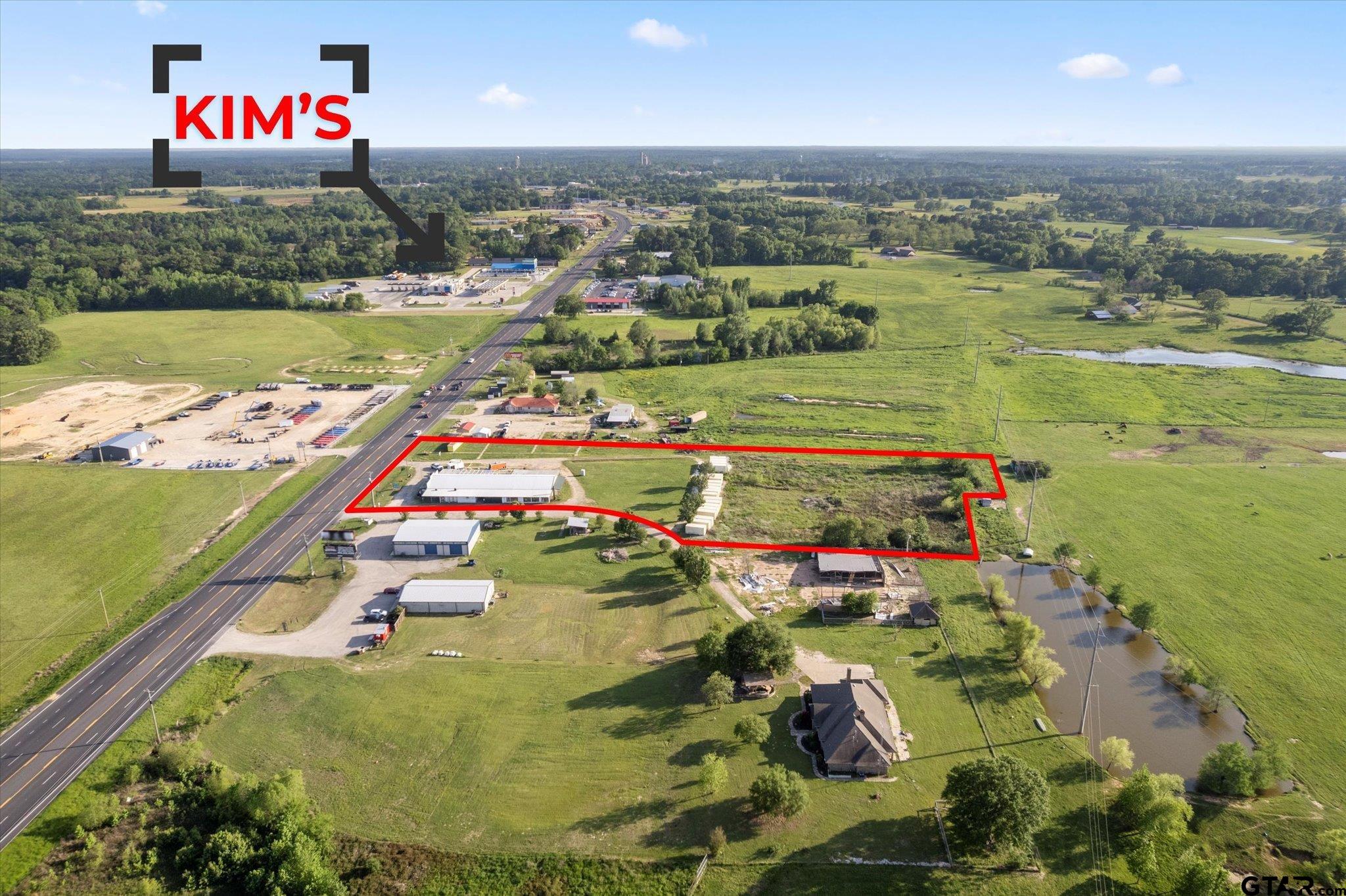 2516 HWY 271N