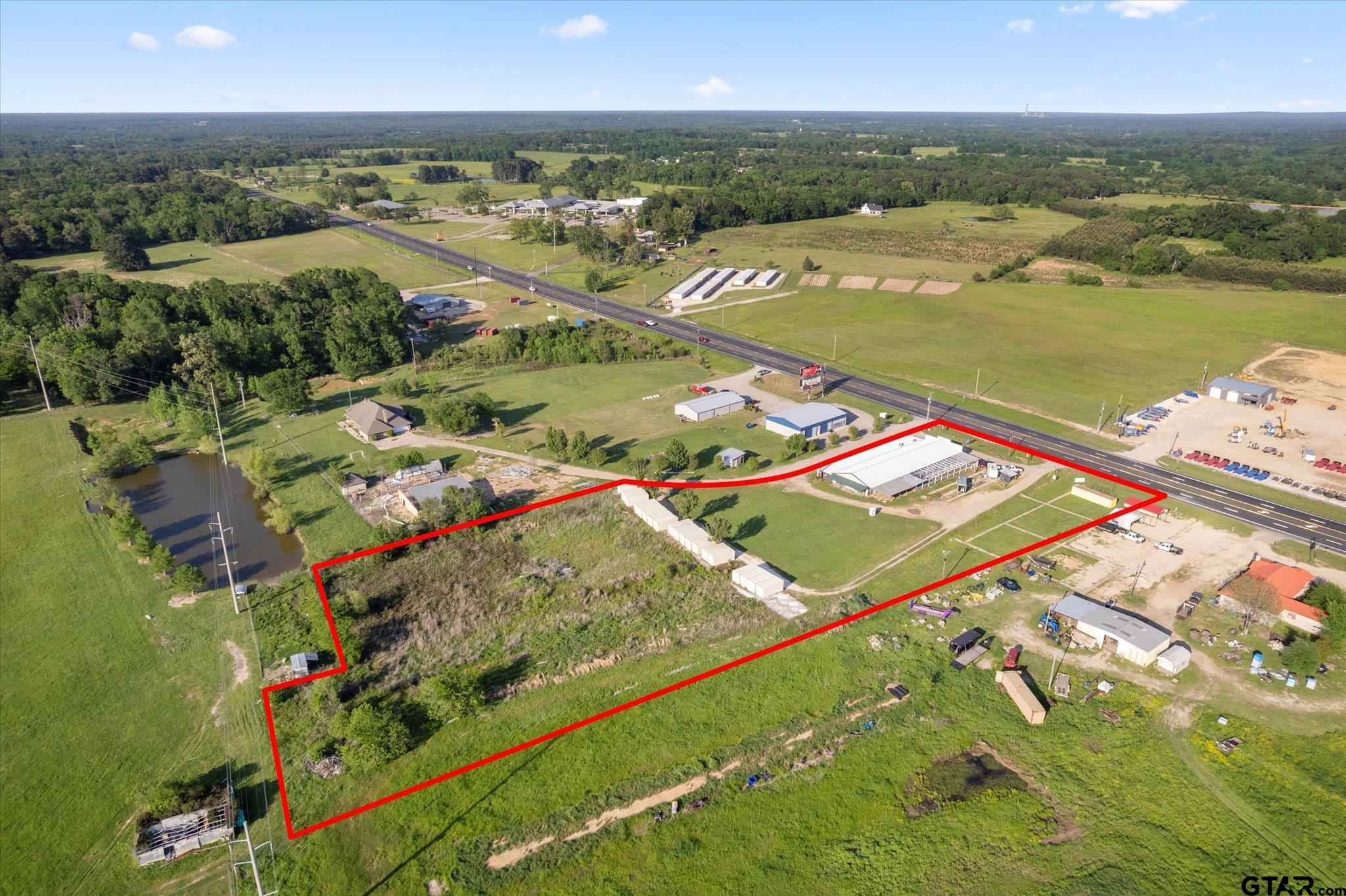 2516 HWY 271N