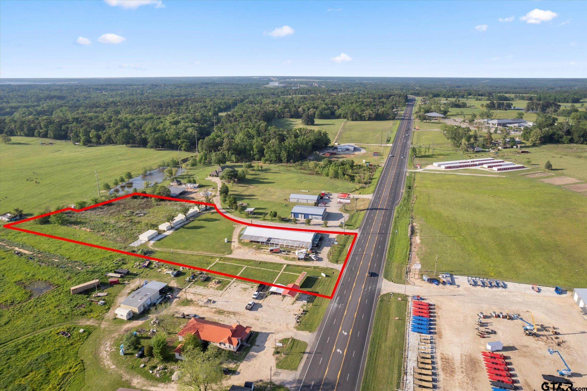 2516 HWY 271N