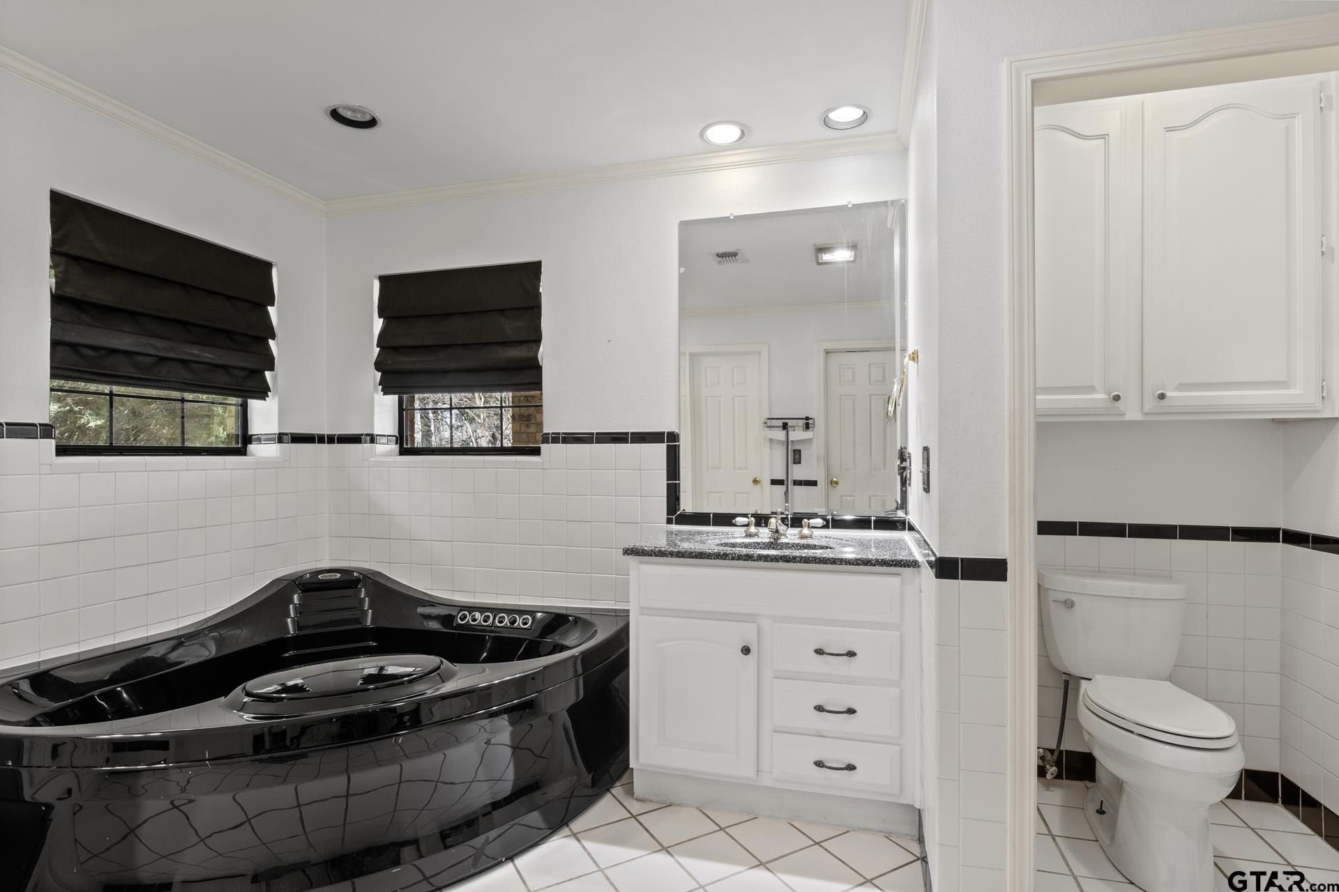 205 Turnberry Circle