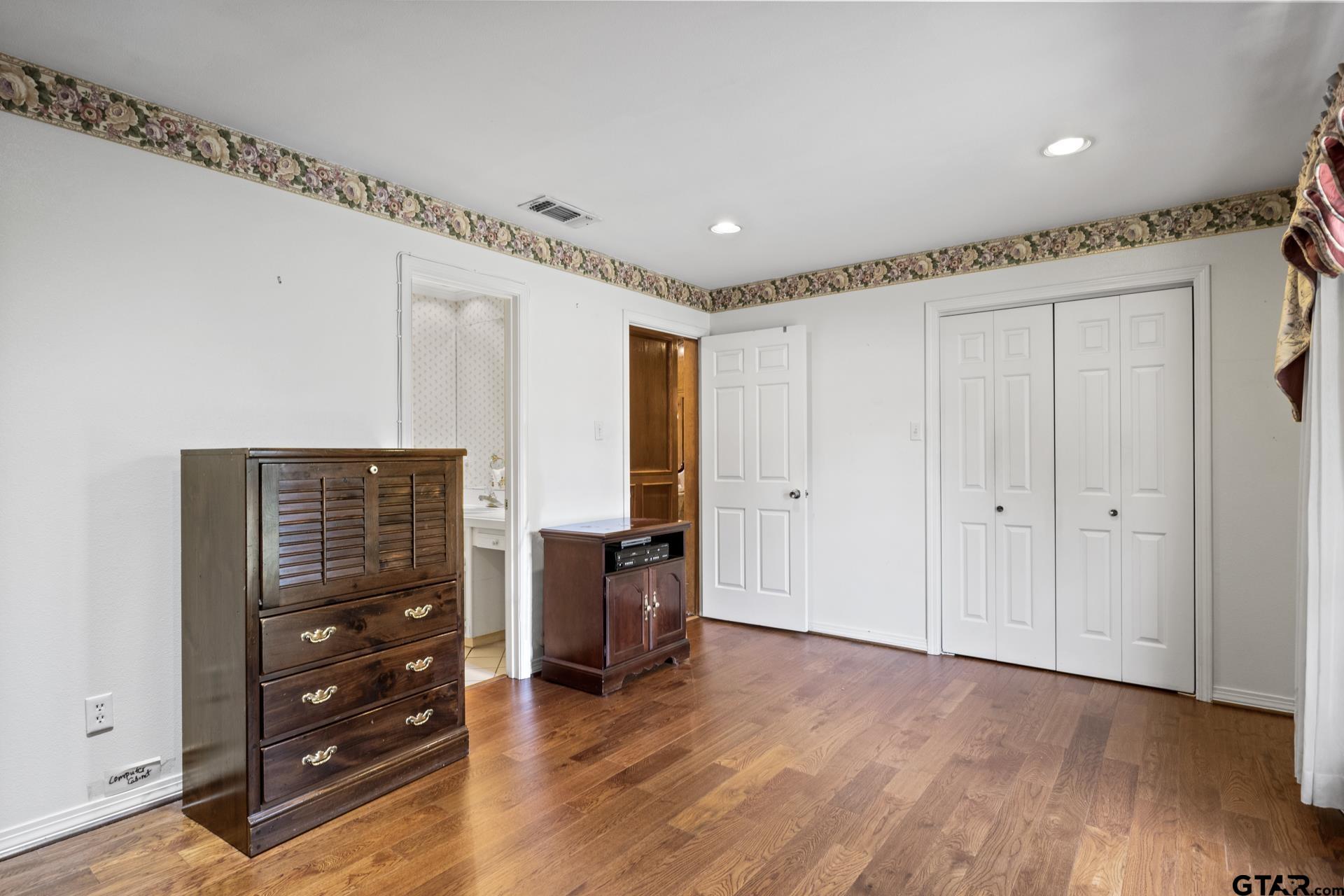 205 Turnberry Circle