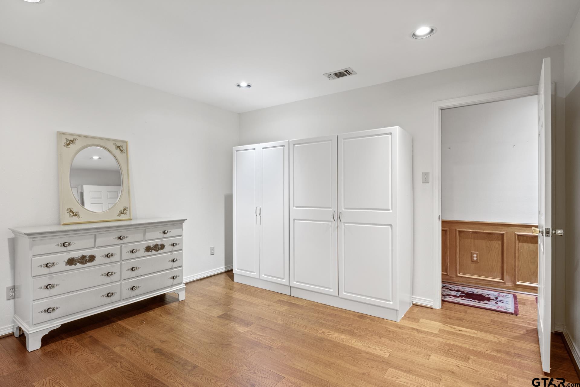 205 Turnberry Circle