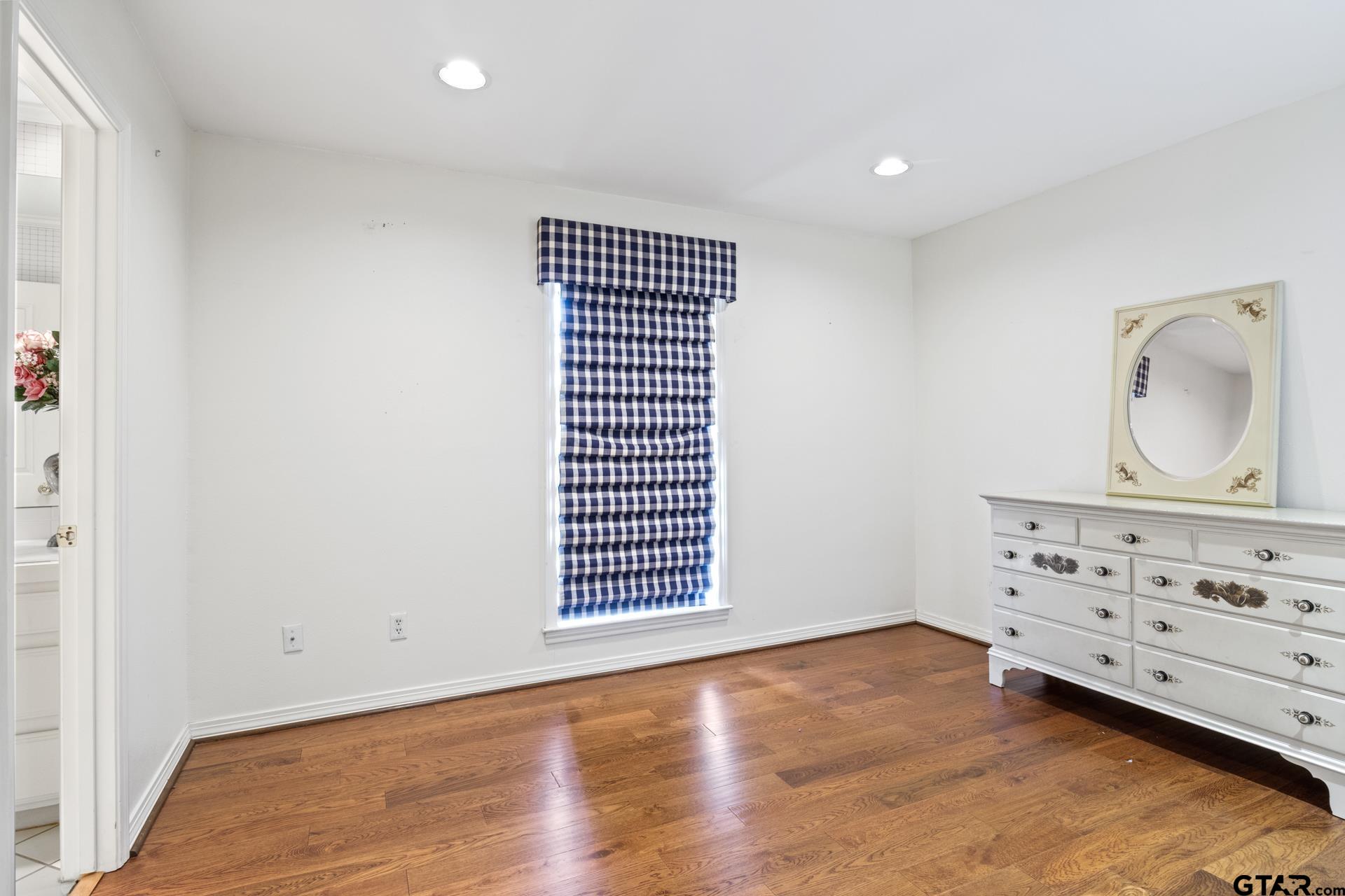 205 Turnberry Circle