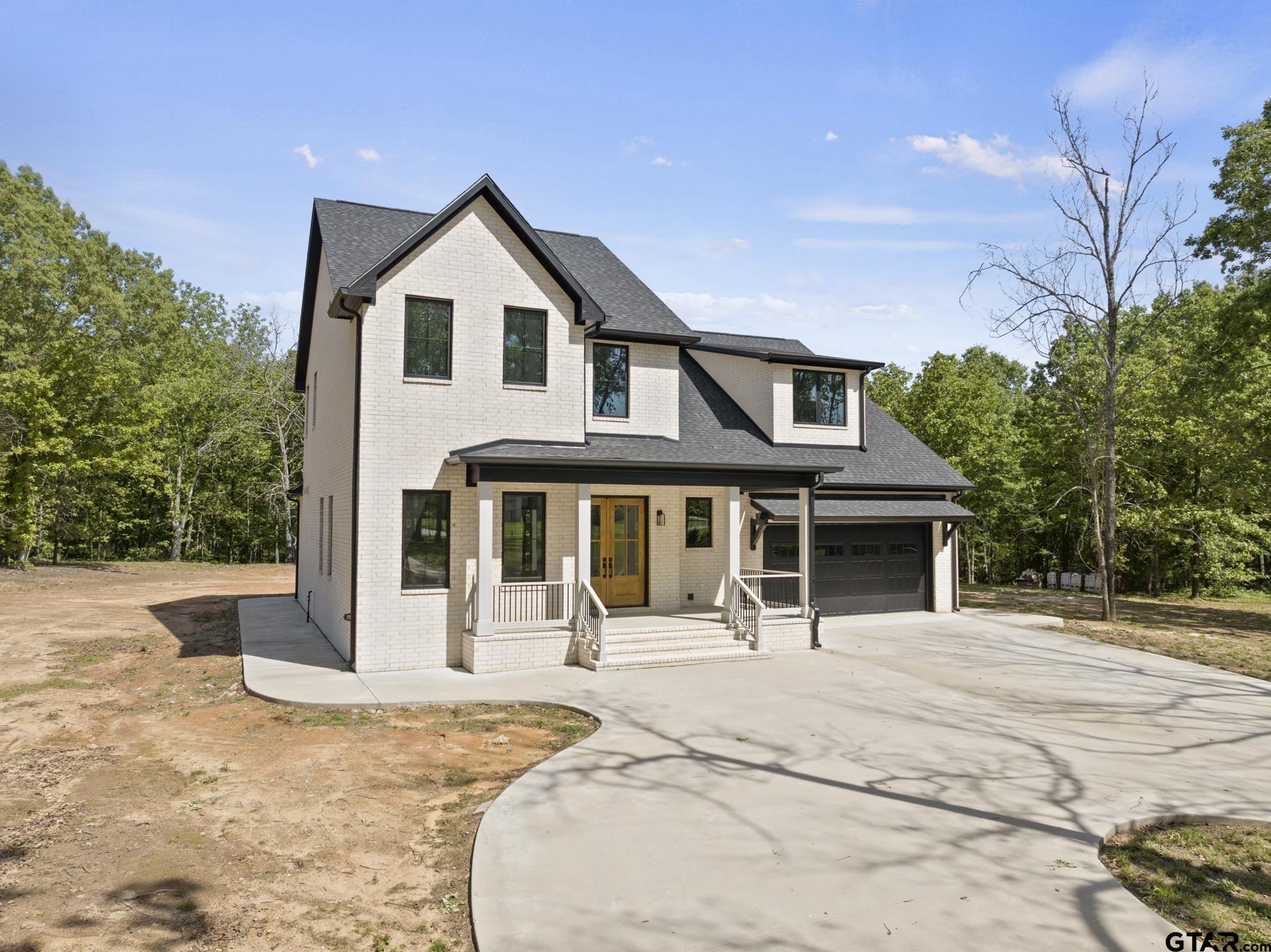 1013 Silver Lake Circle
