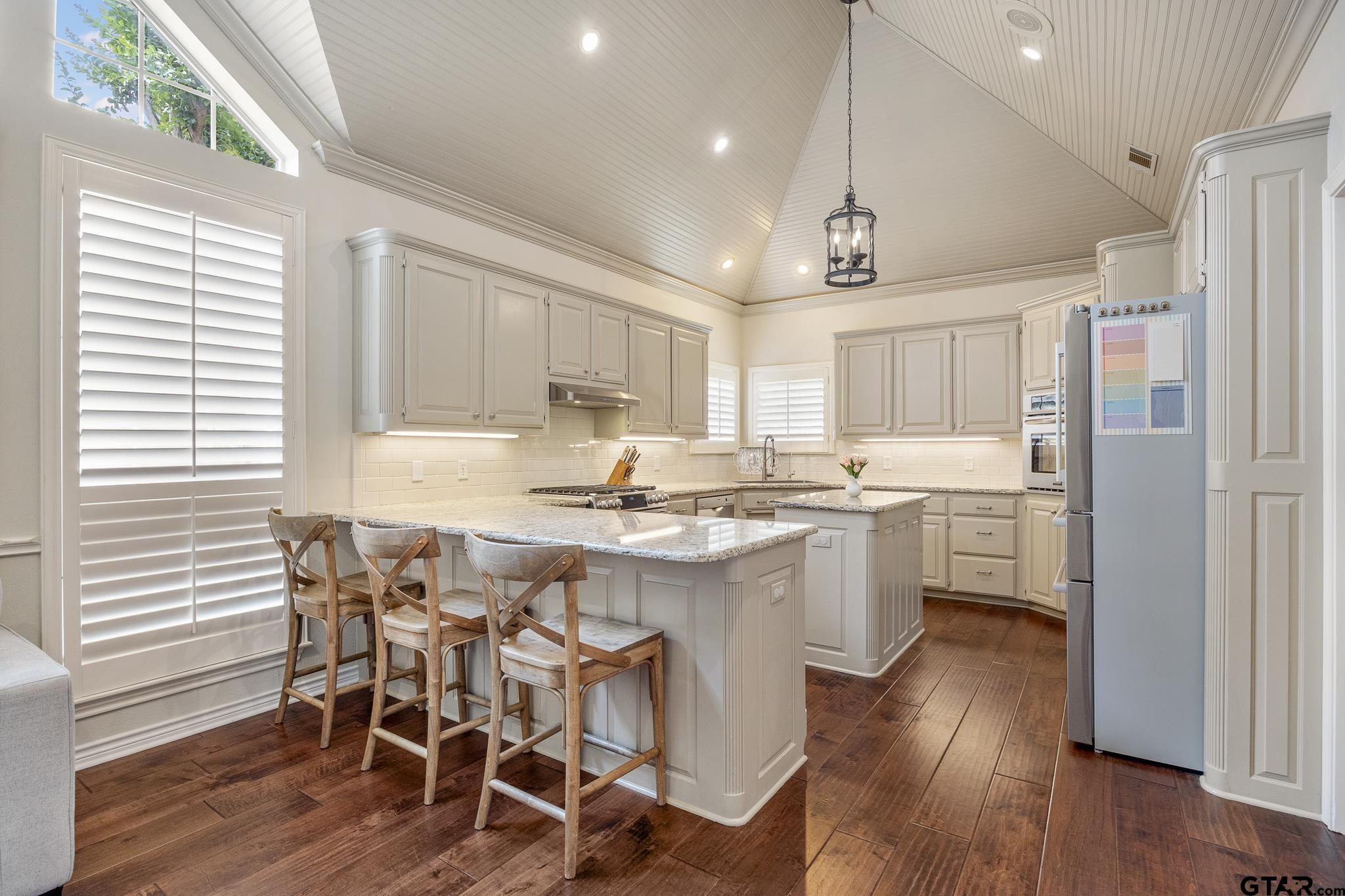 4911 Barclay Drive