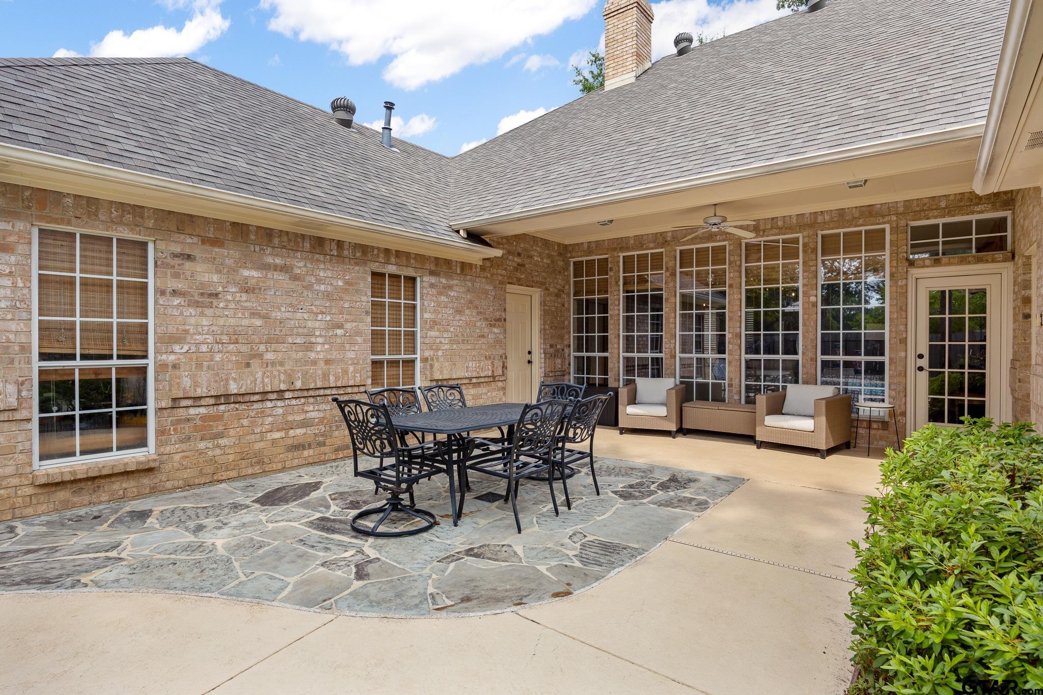 4911 Barclay Drive