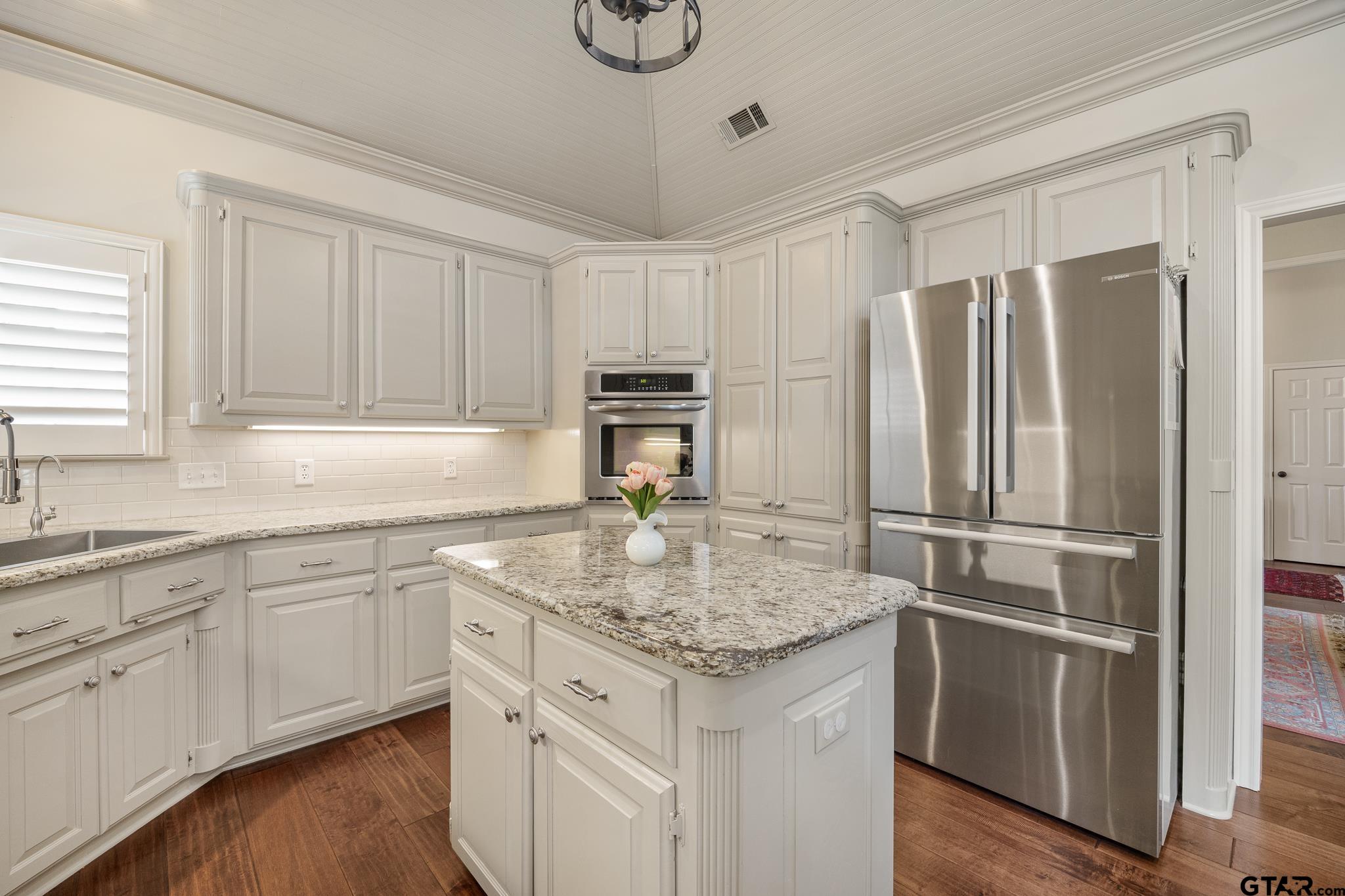 4911 Barclay Drive