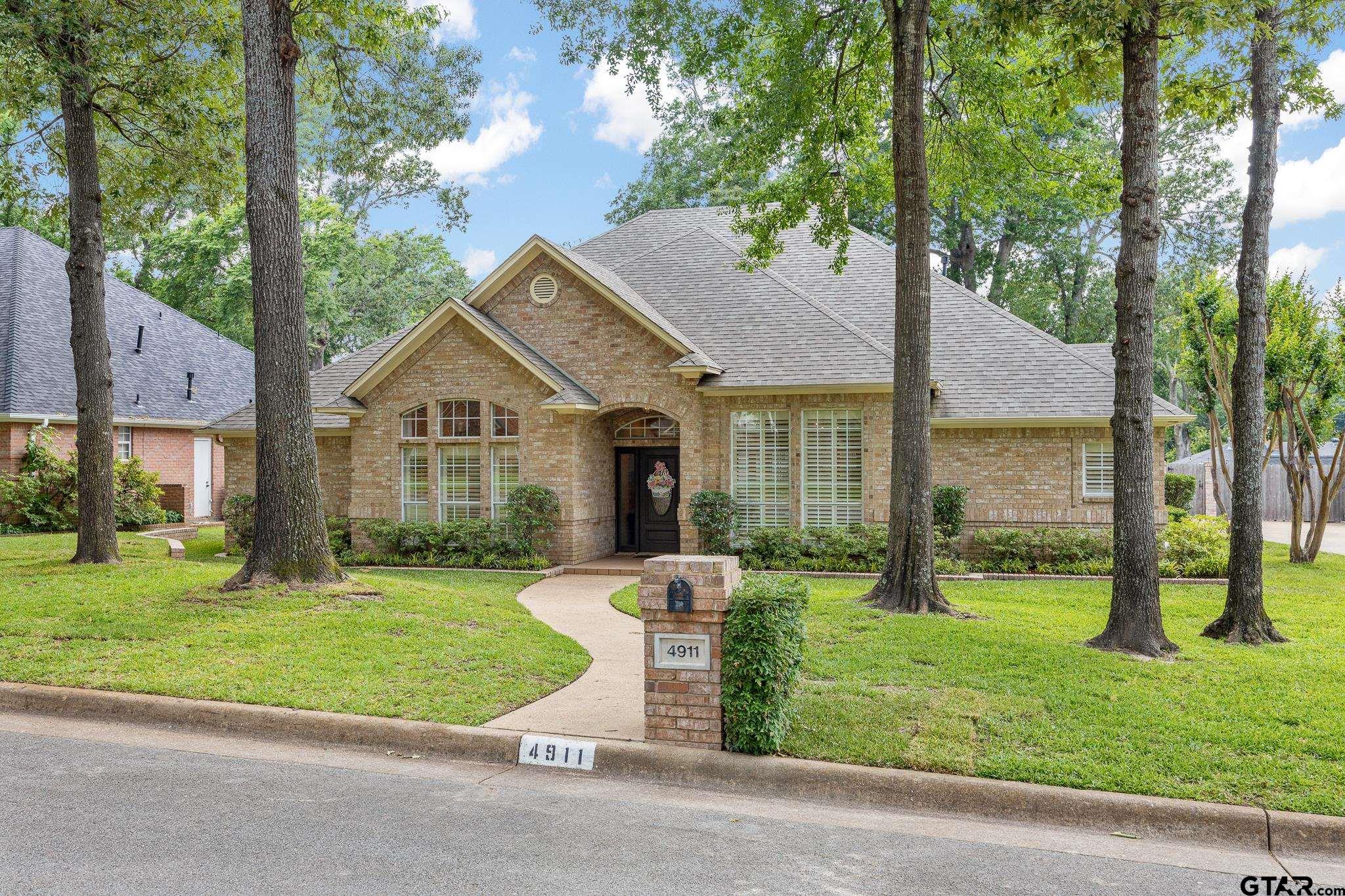 4911 Barclay Drive