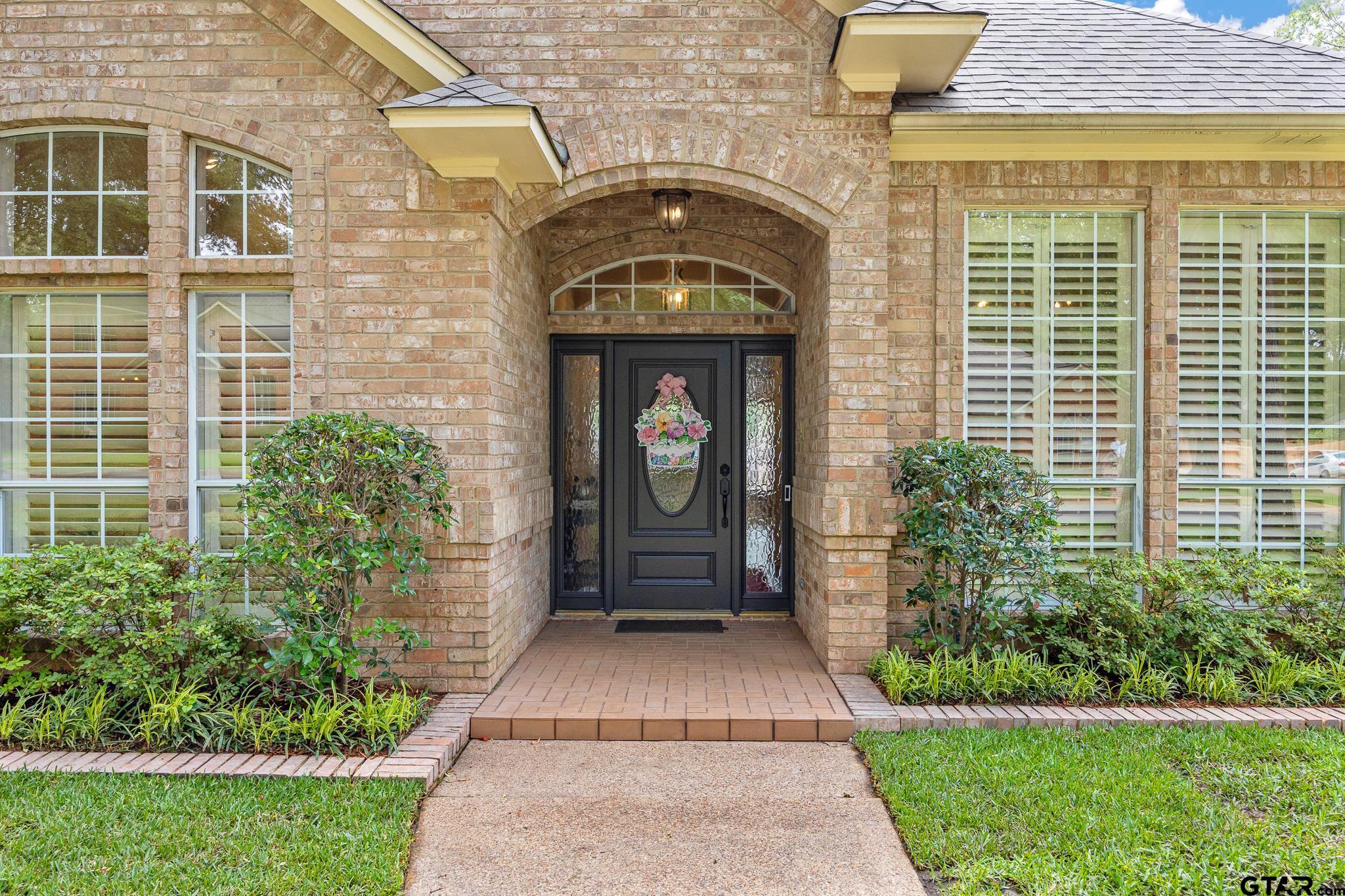 4911 Barclay Drive
