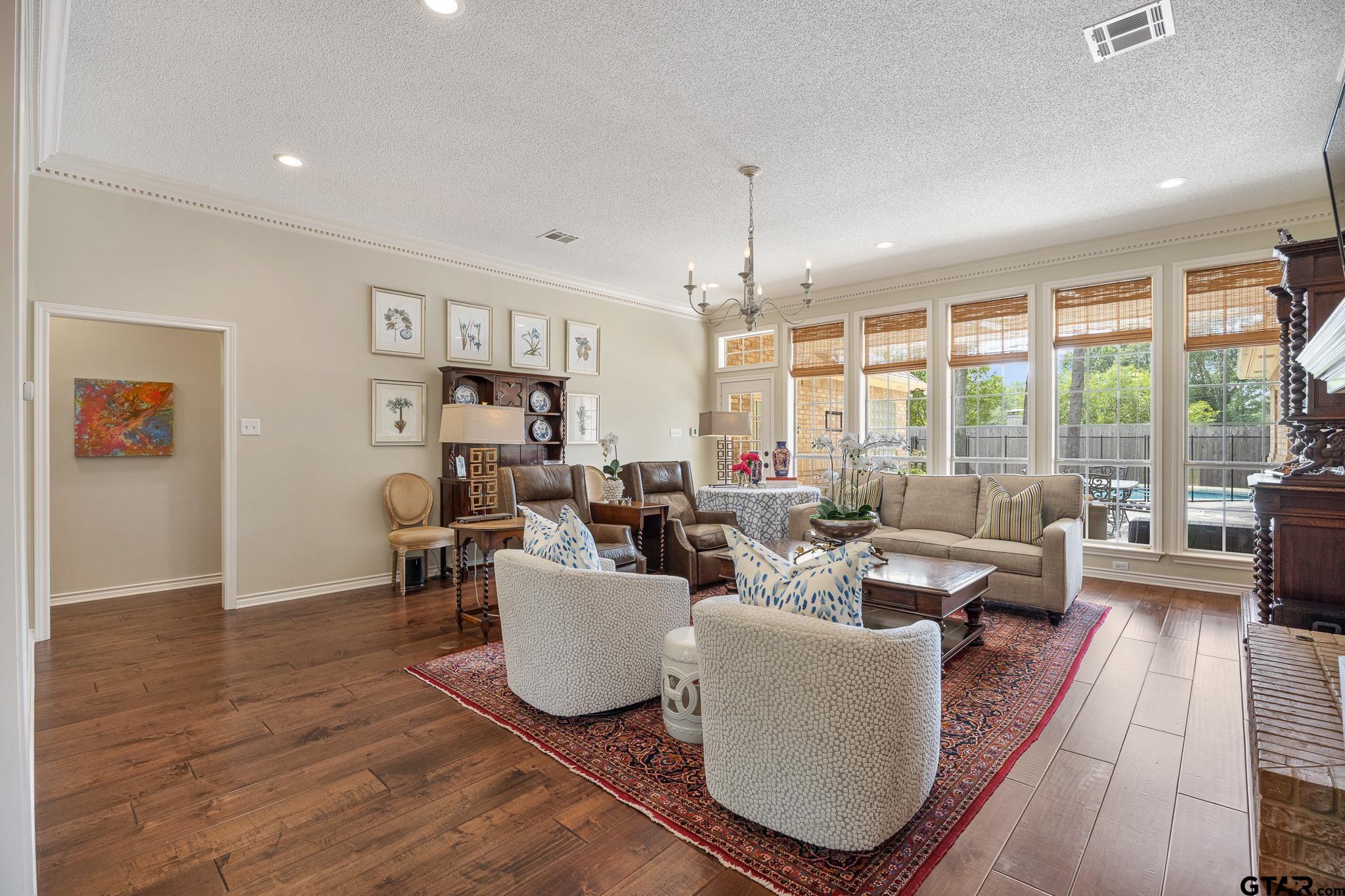 4911 Barclay Drive