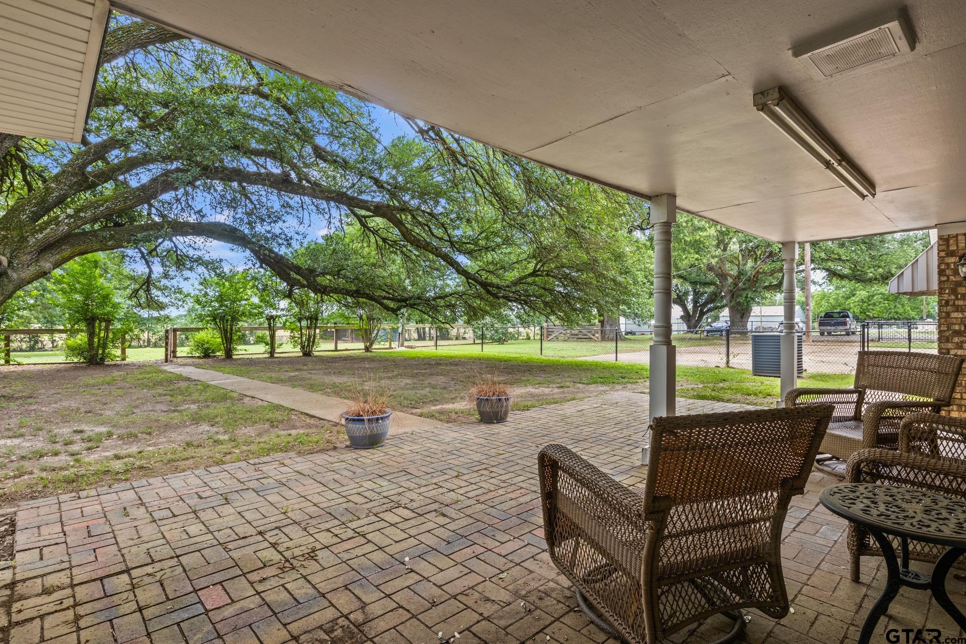 1108 Quitman
