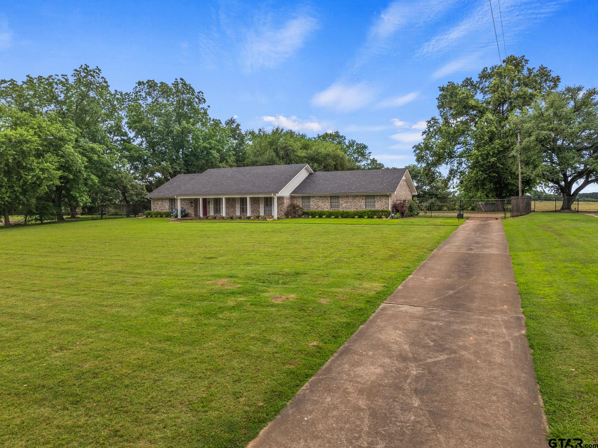 1108 Quitman