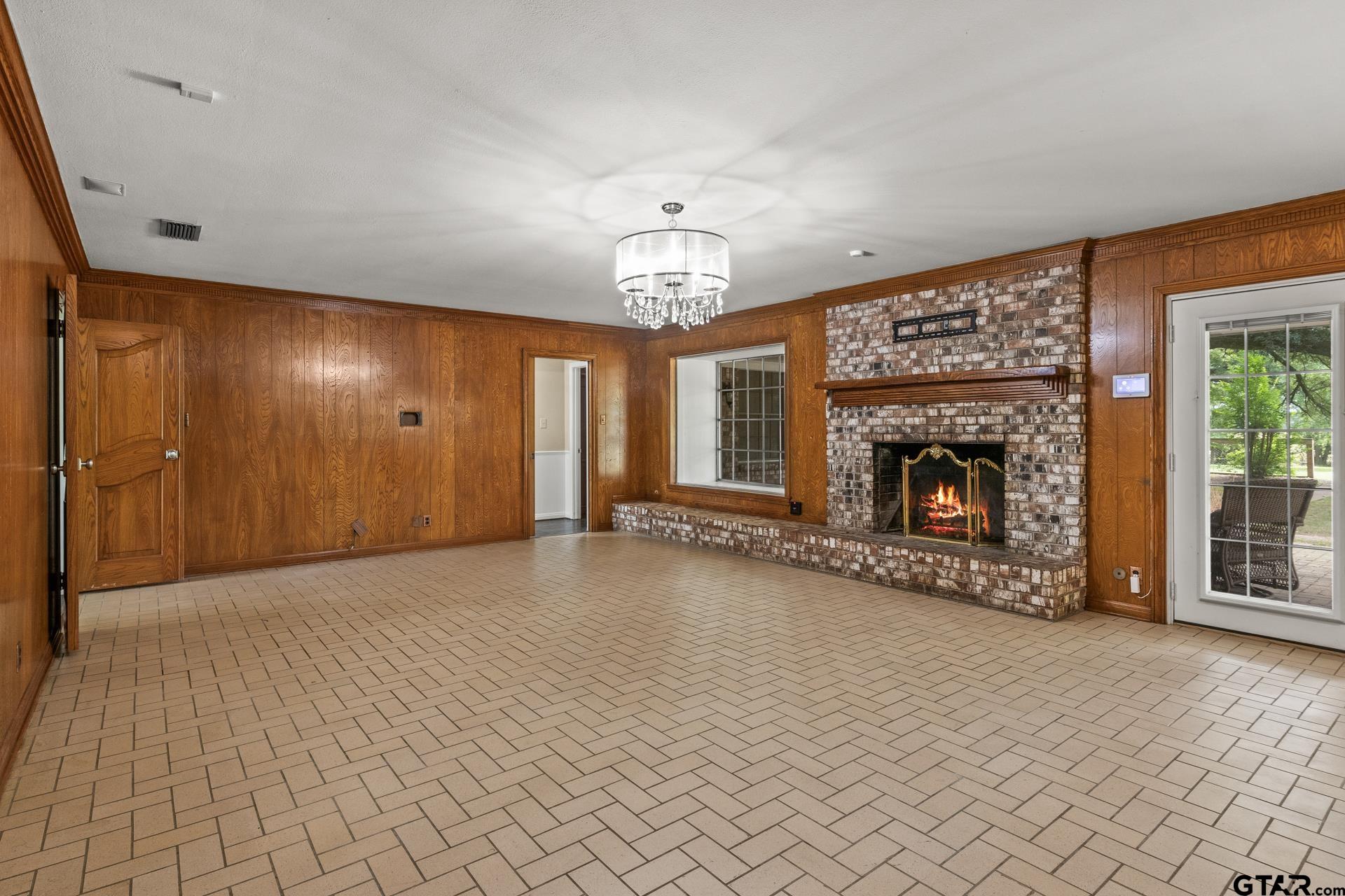 1108 Quitman