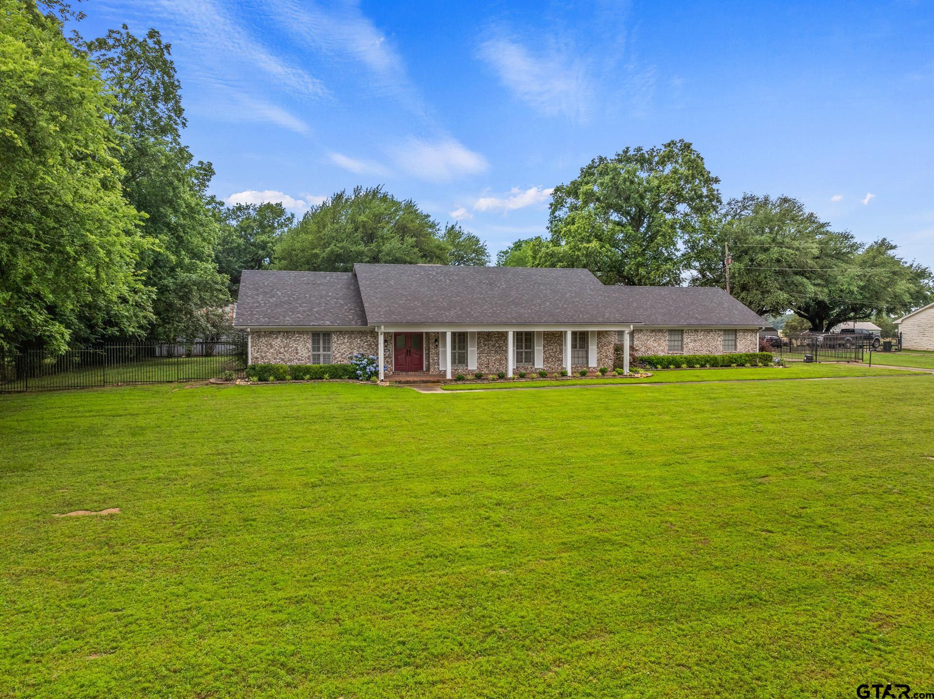 1108 Quitman