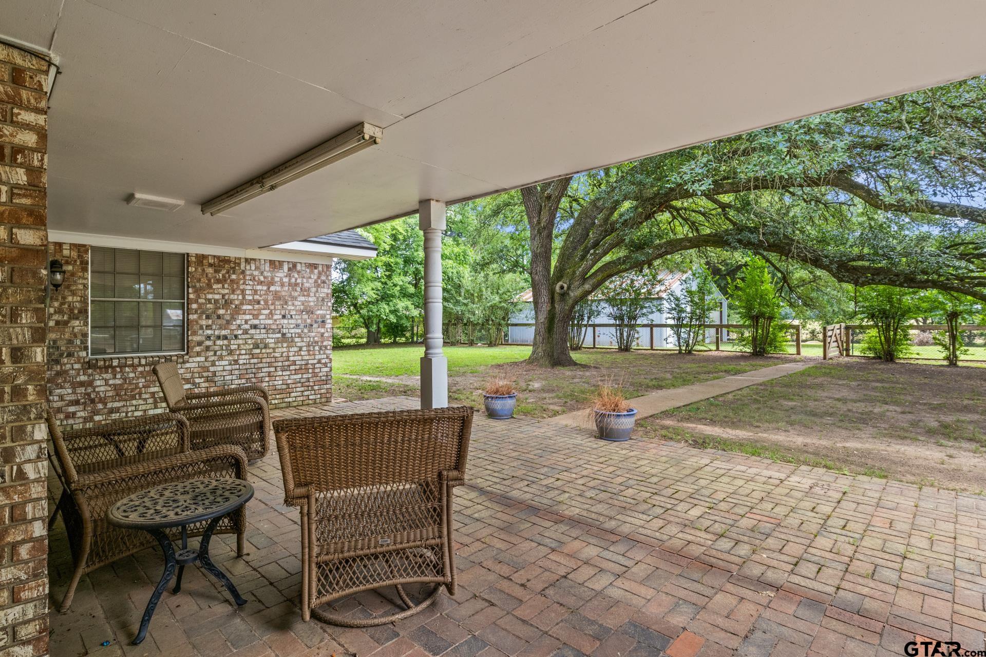 1108 Quitman