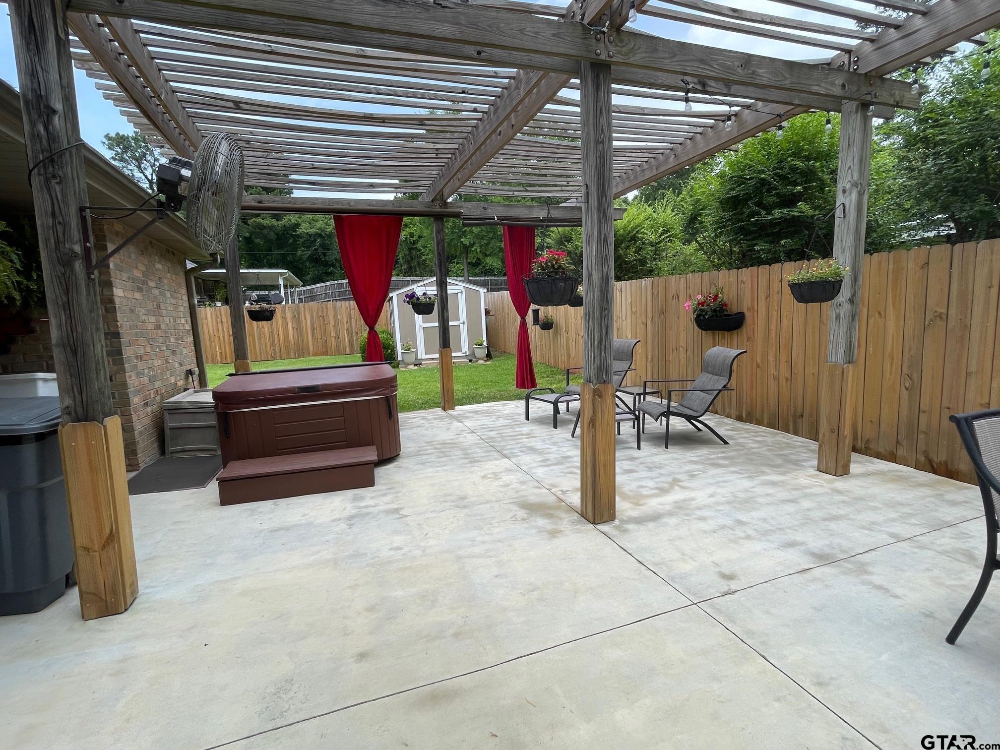 102 Dogwood Circle