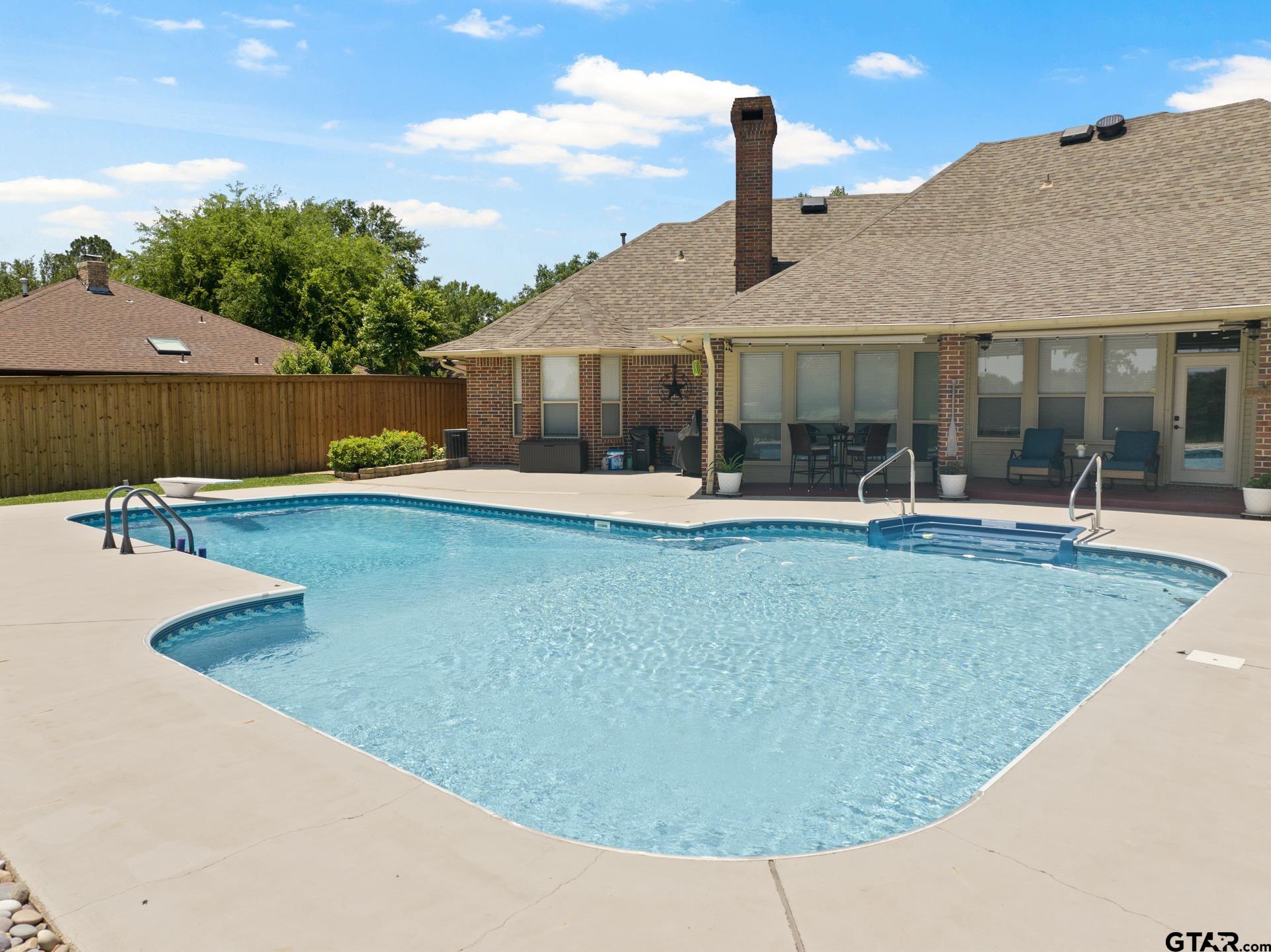 1802 Hogan Lane