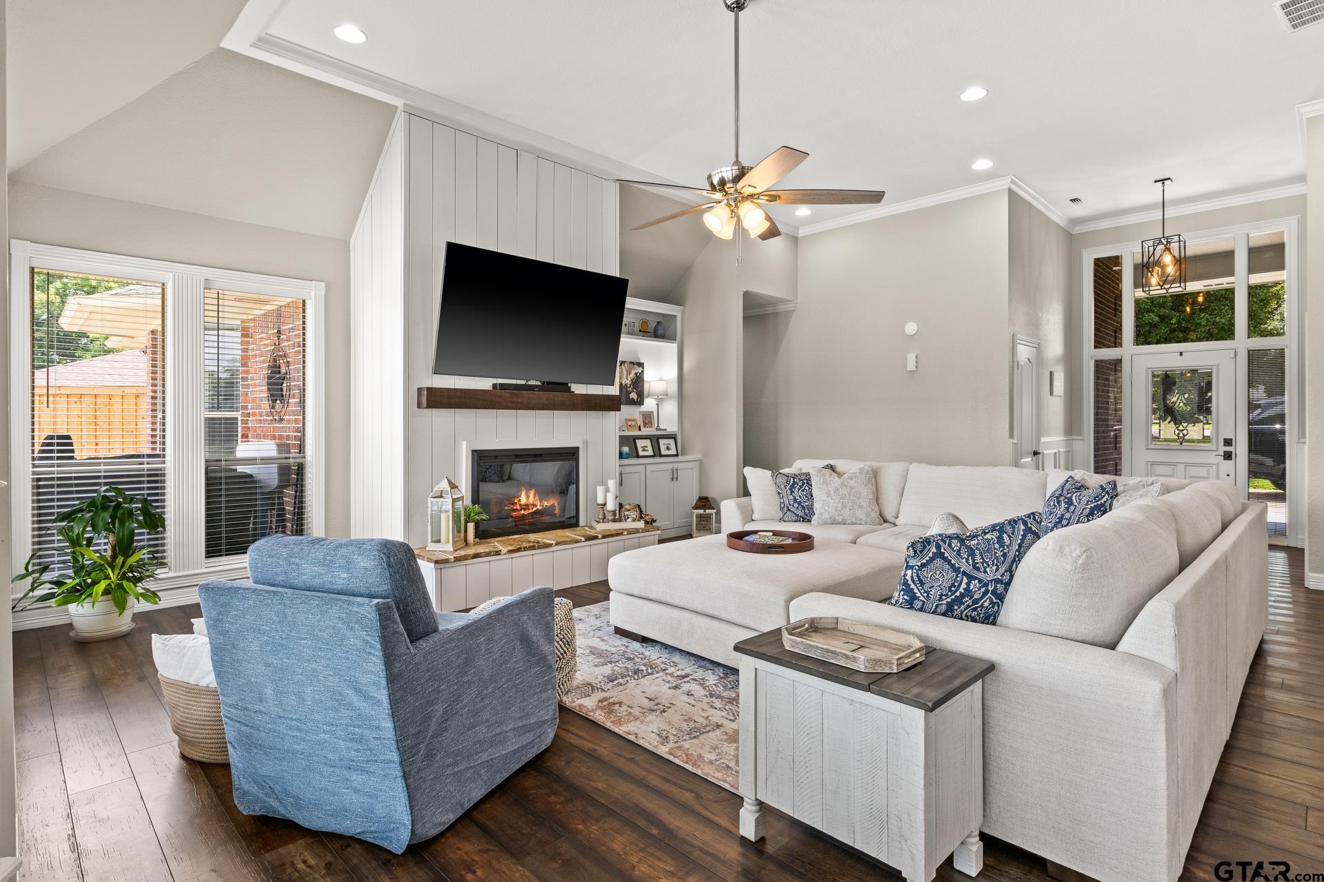 1802 Hogan Lane