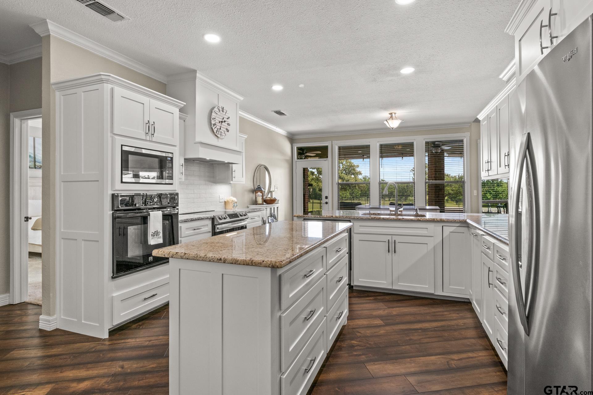 1802 Hogan Lane