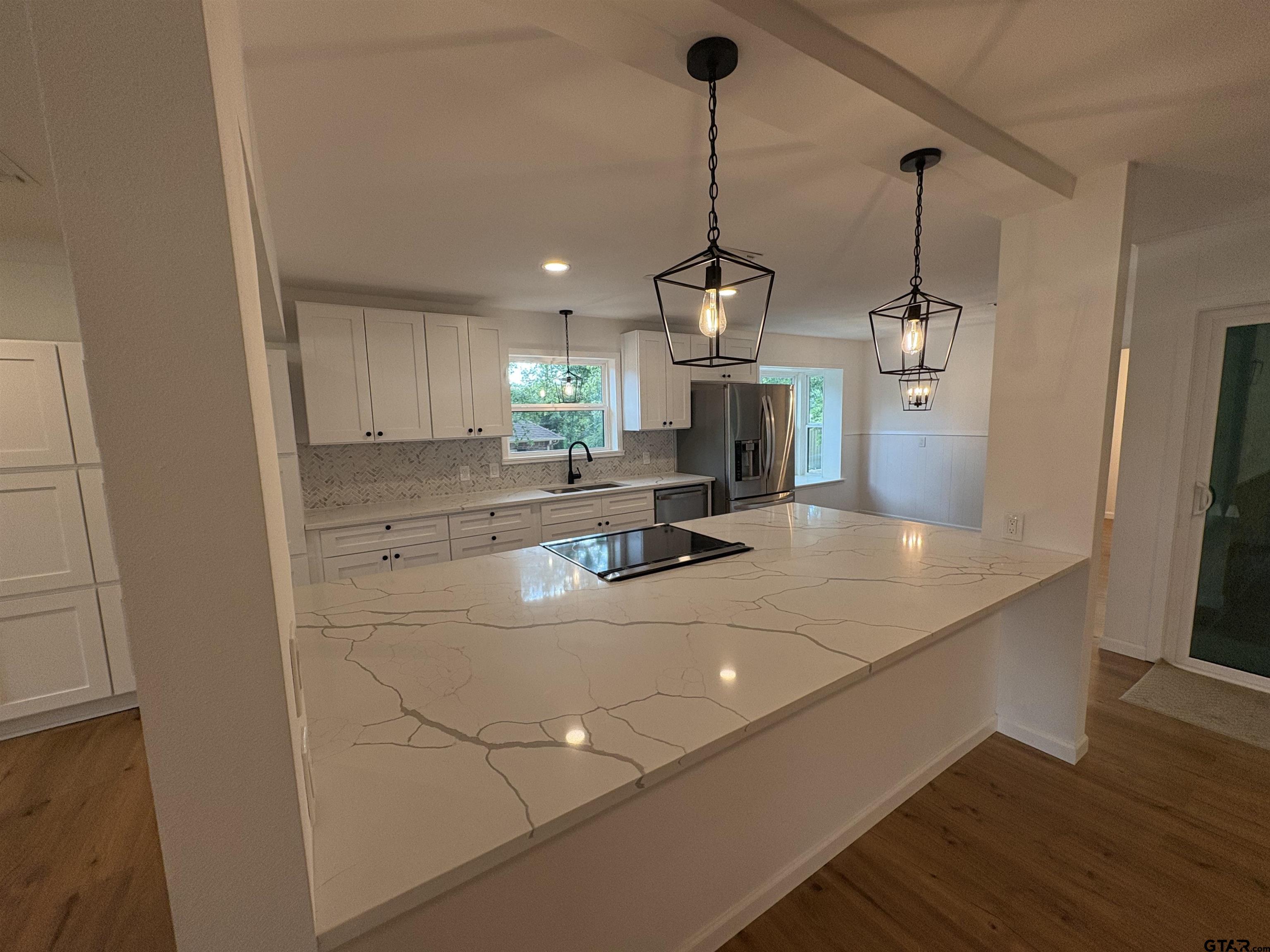 515 Dogwood Ln
