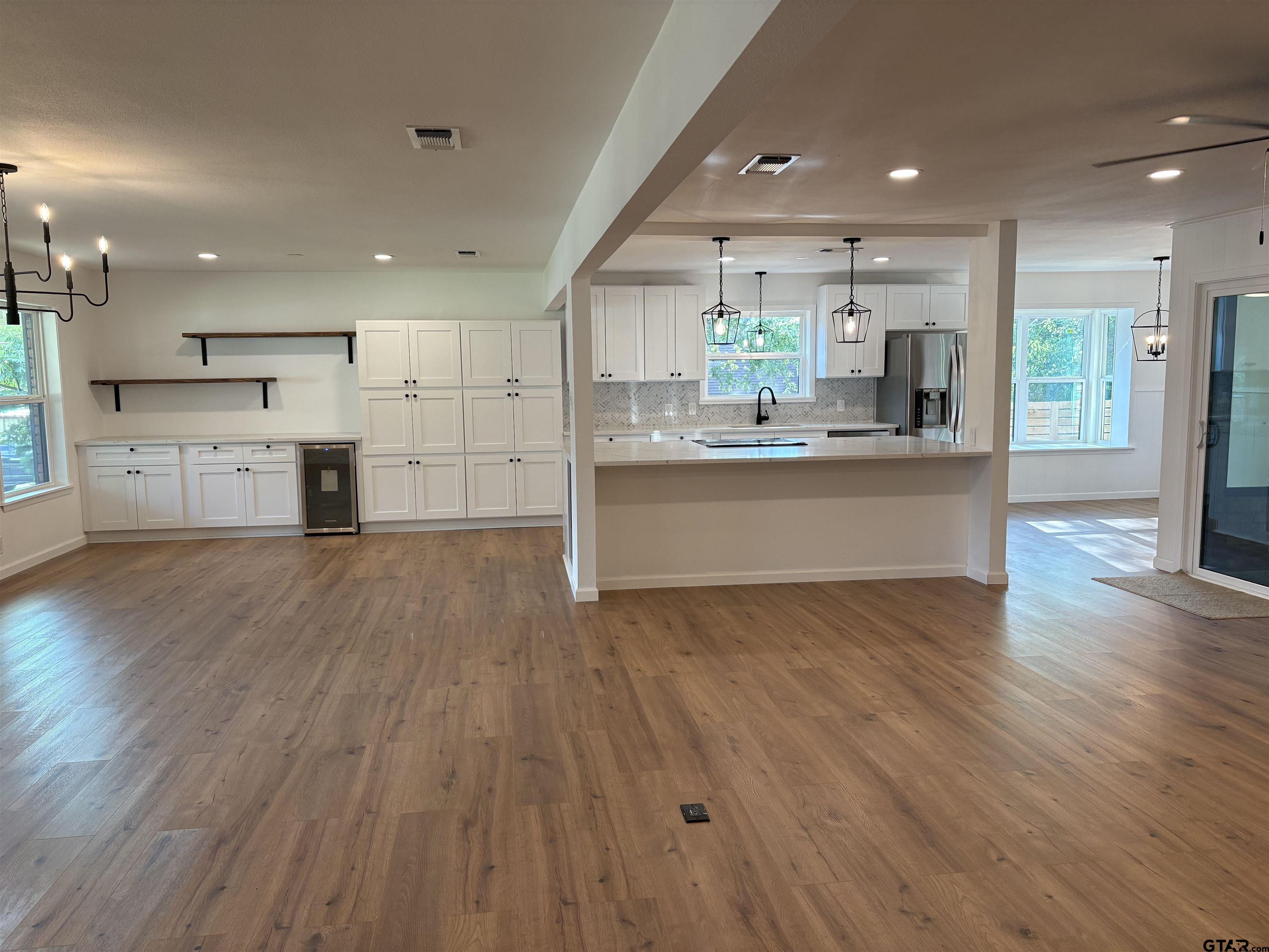 515 Dogwood Ln