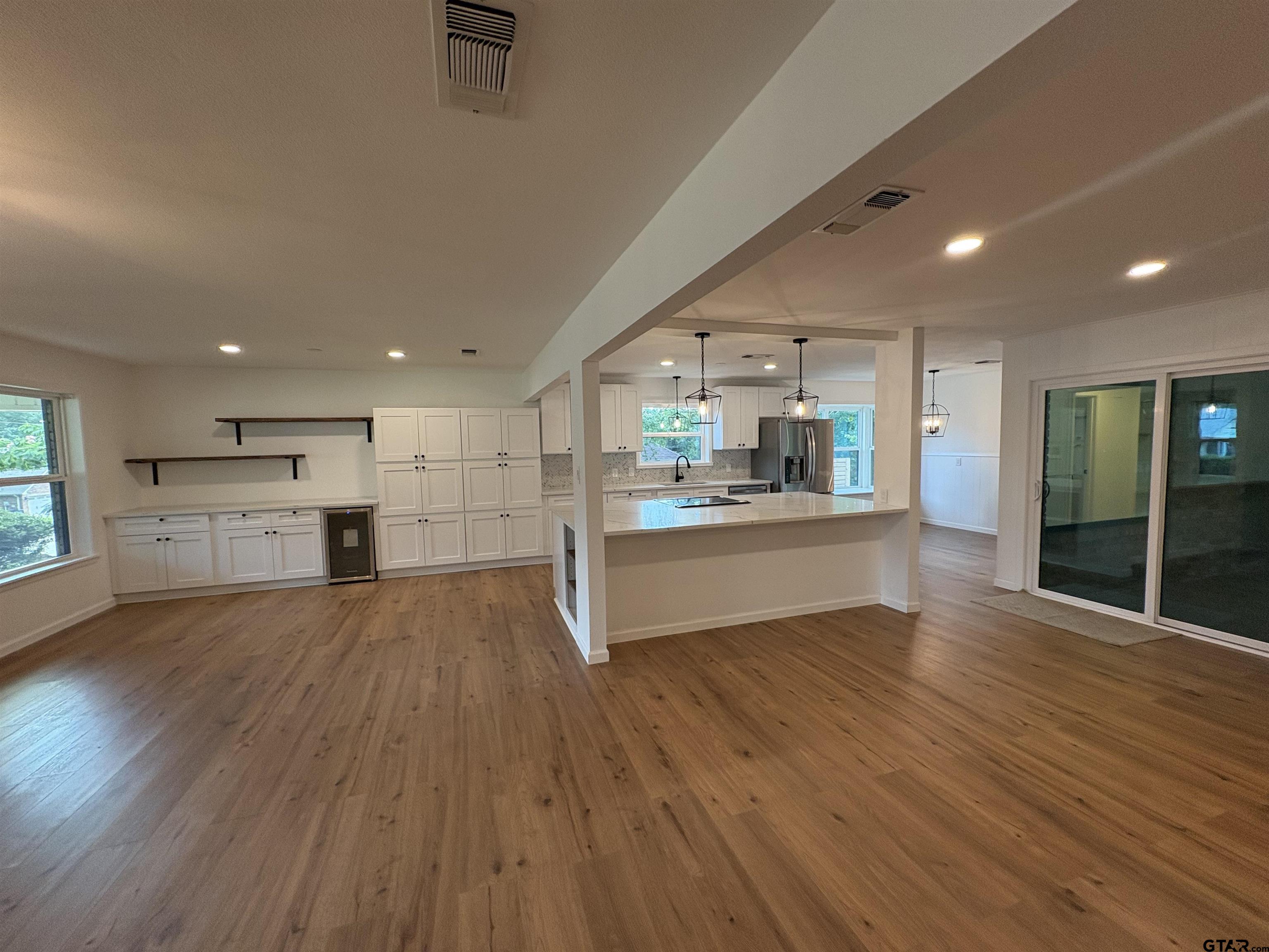 515 Dogwood Ln