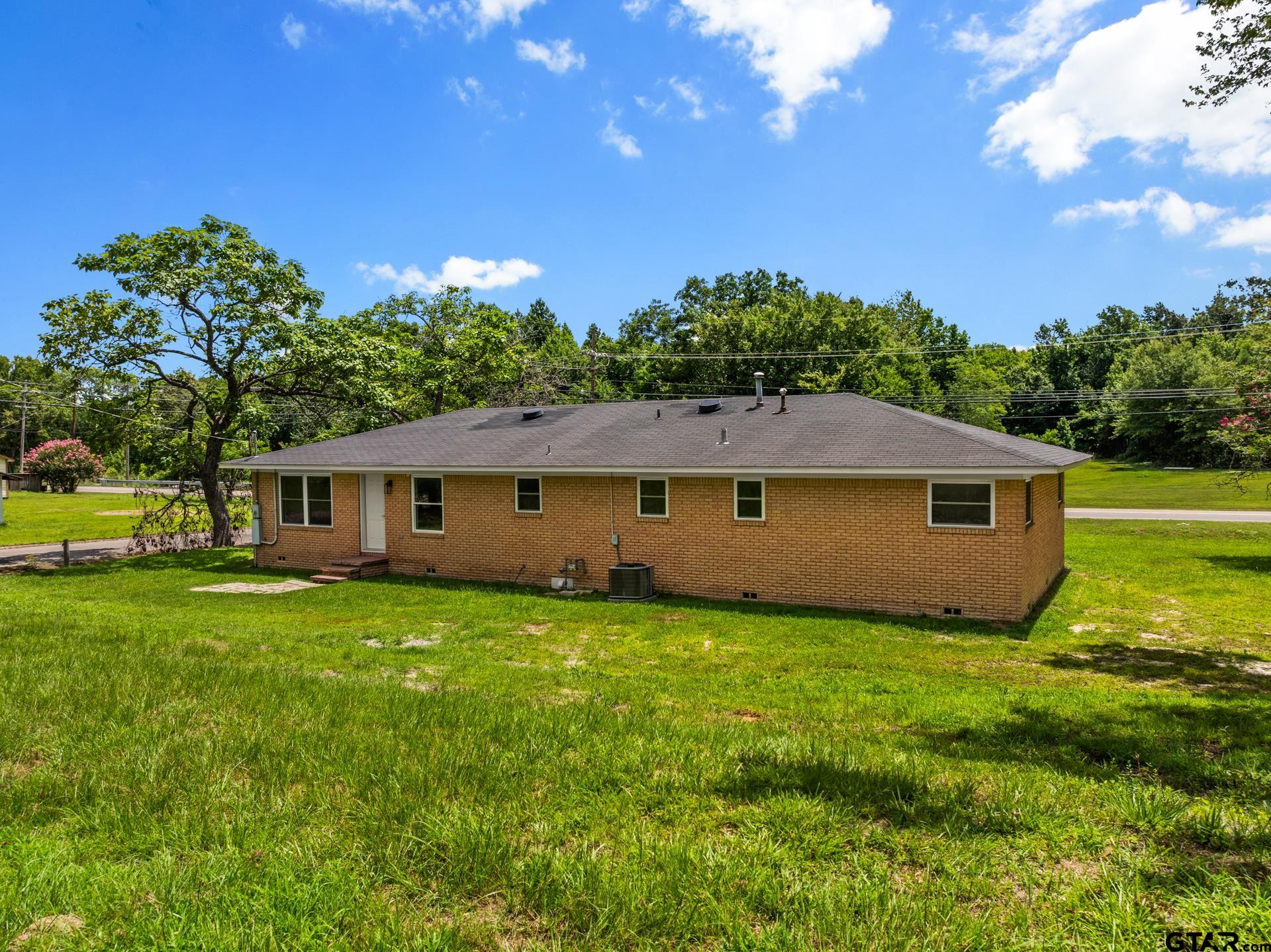 800 Holbrook