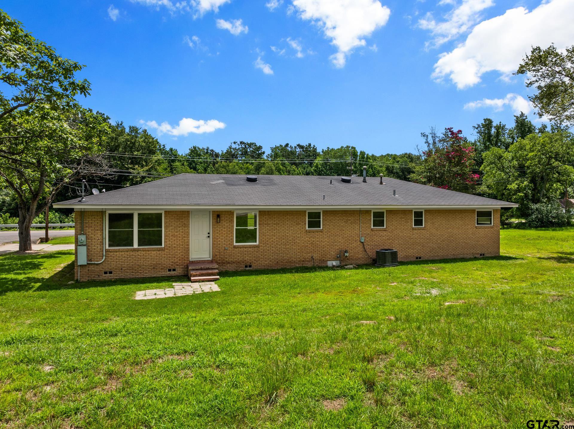800 Holbrook
