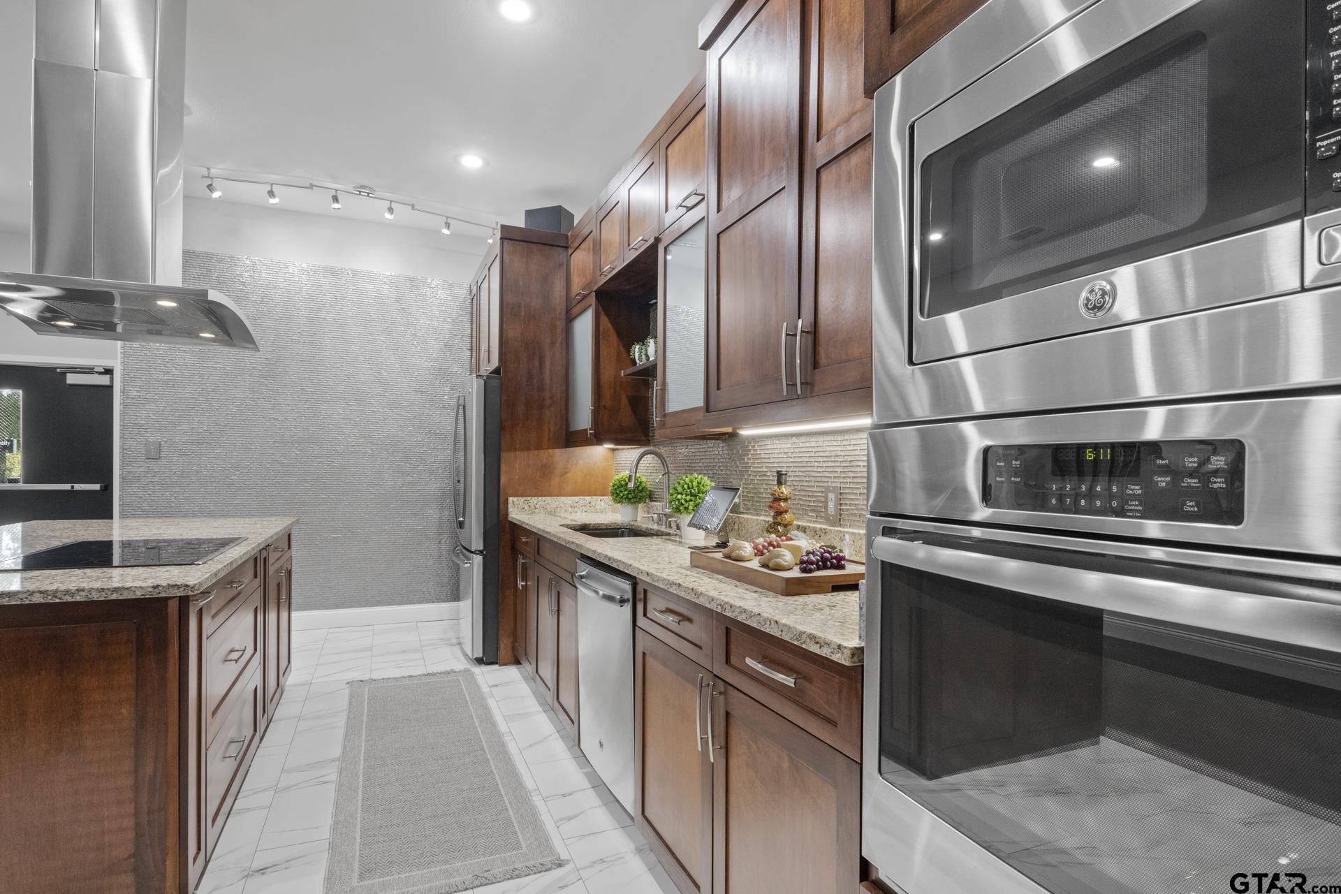 802 North Jefferson