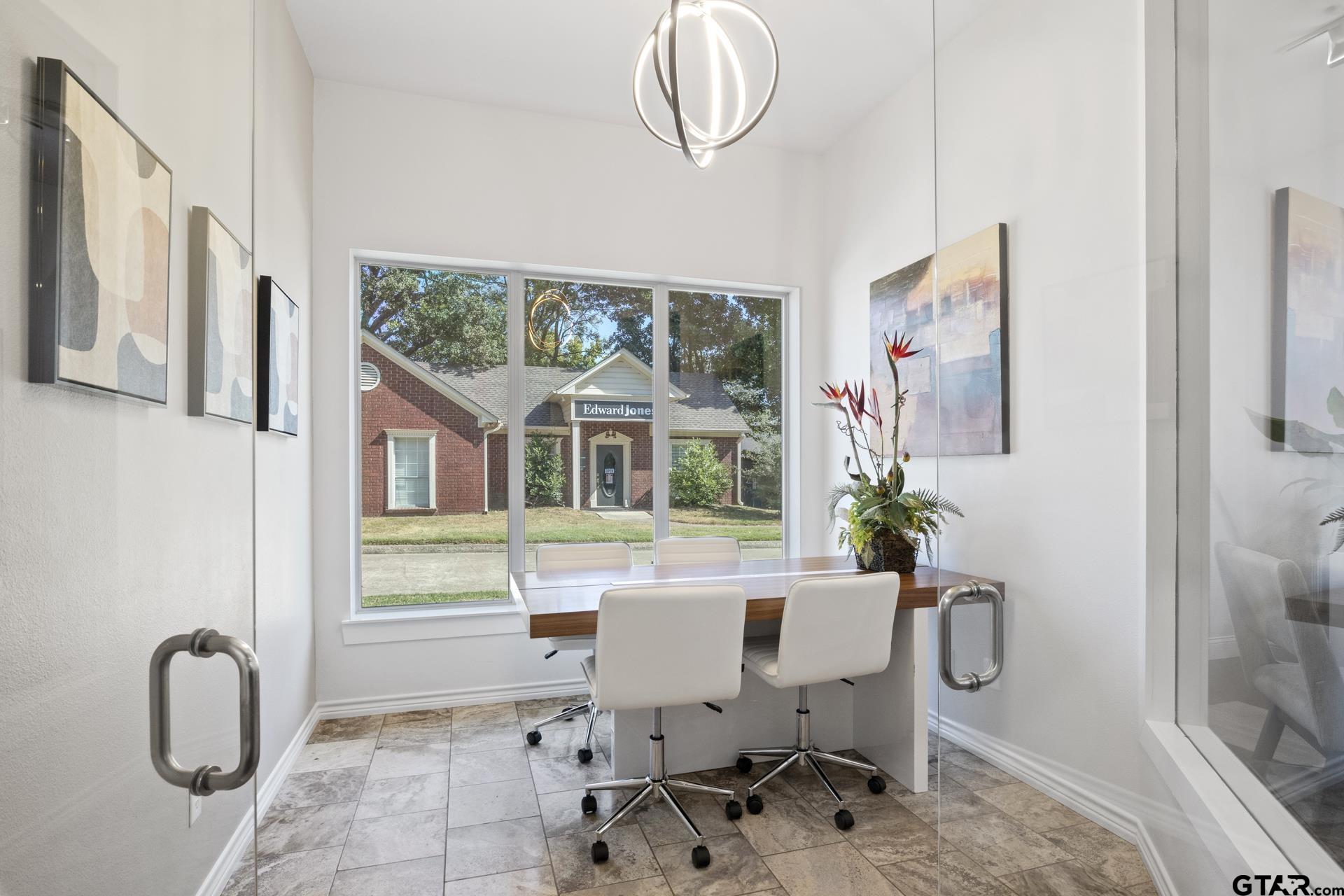 802 North Jefferson
