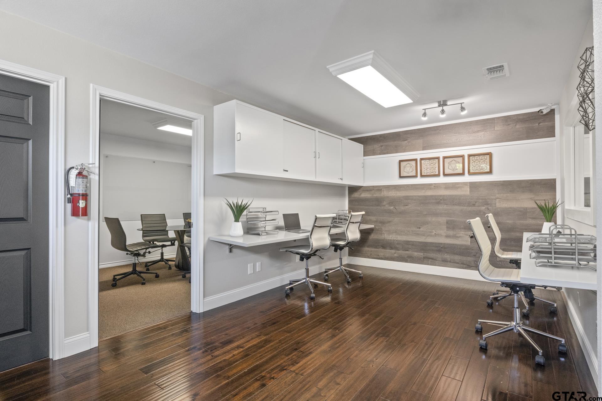 802 North Jefferson