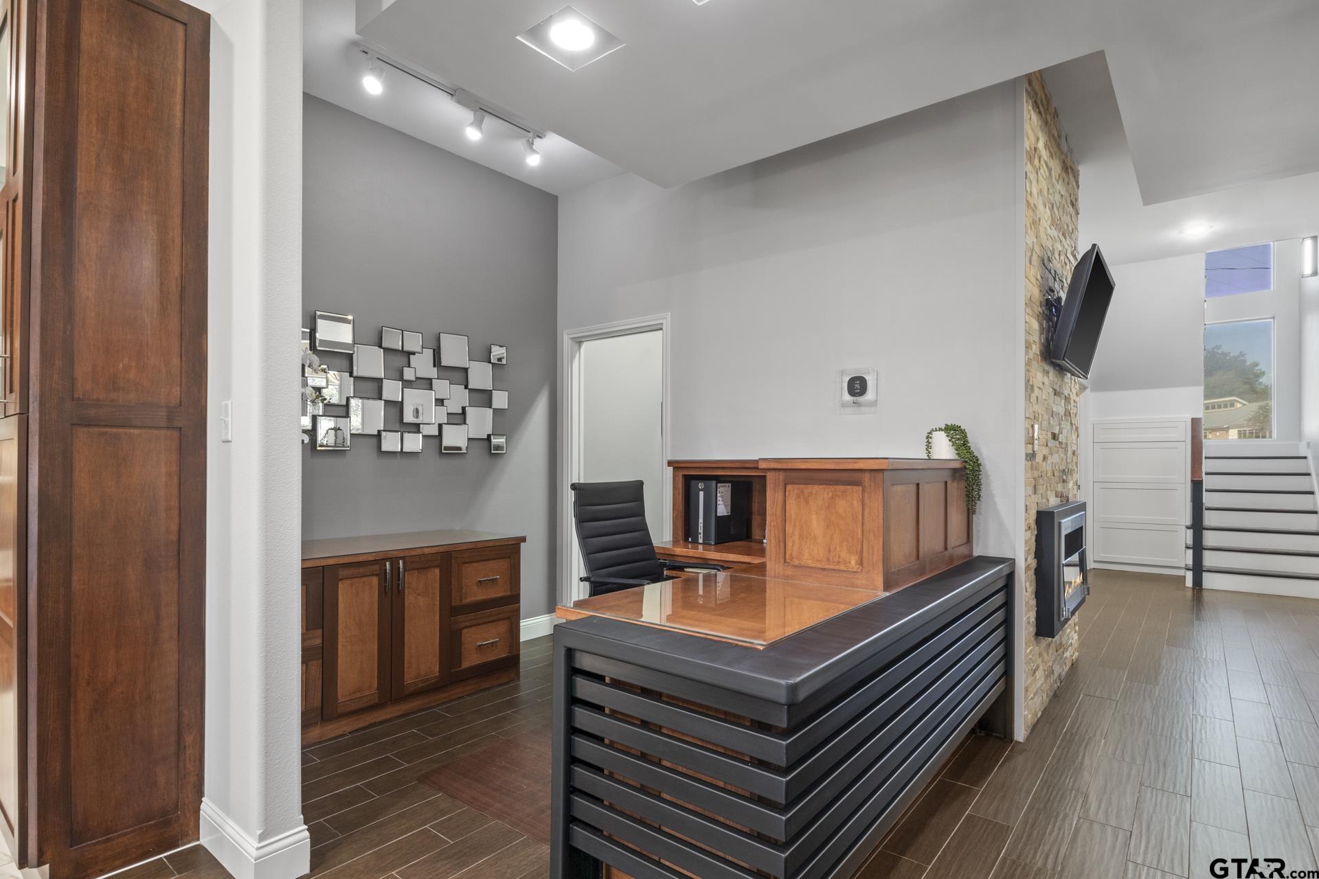 802 North Jefferson