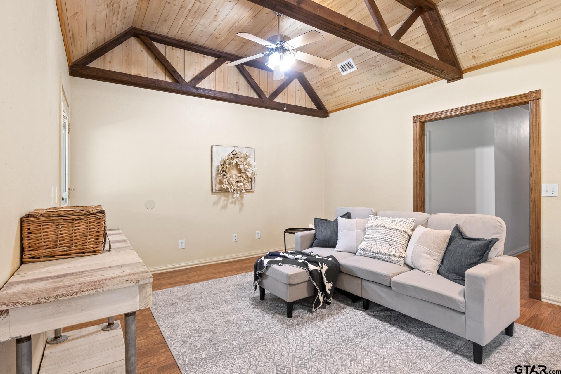 15224 Hwy 144 N