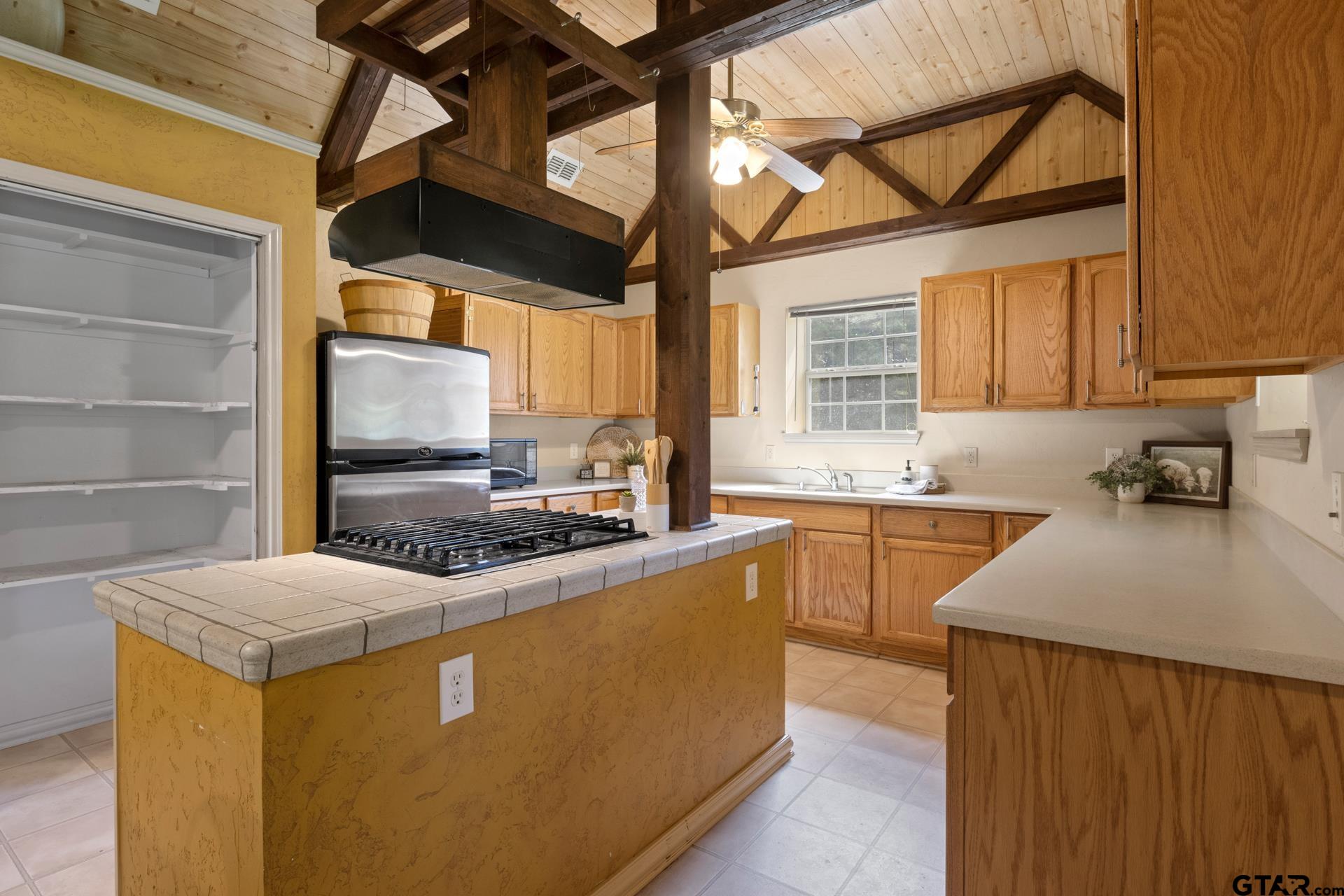 15224 Hwy 144 N