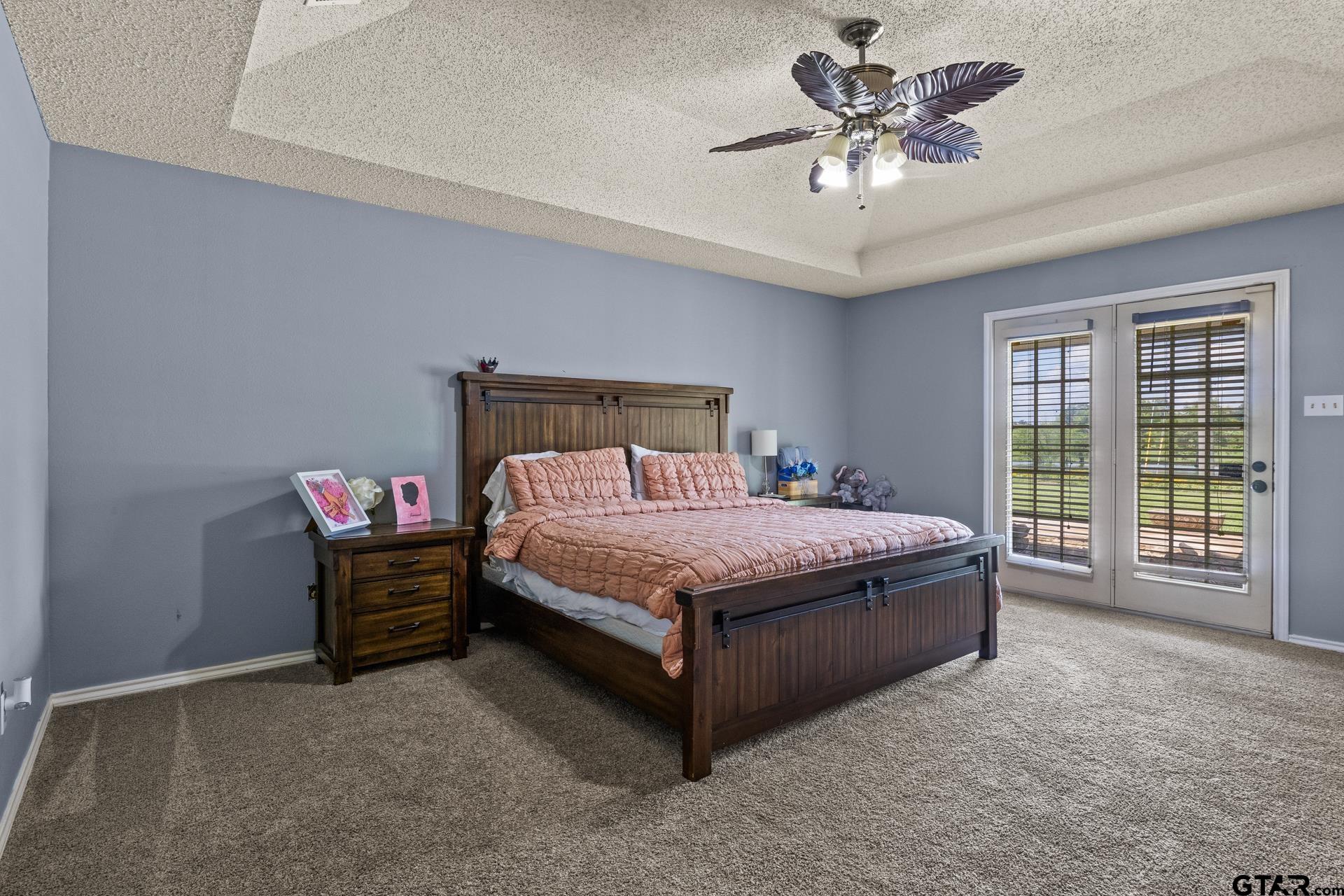 2520 N Hwy 271