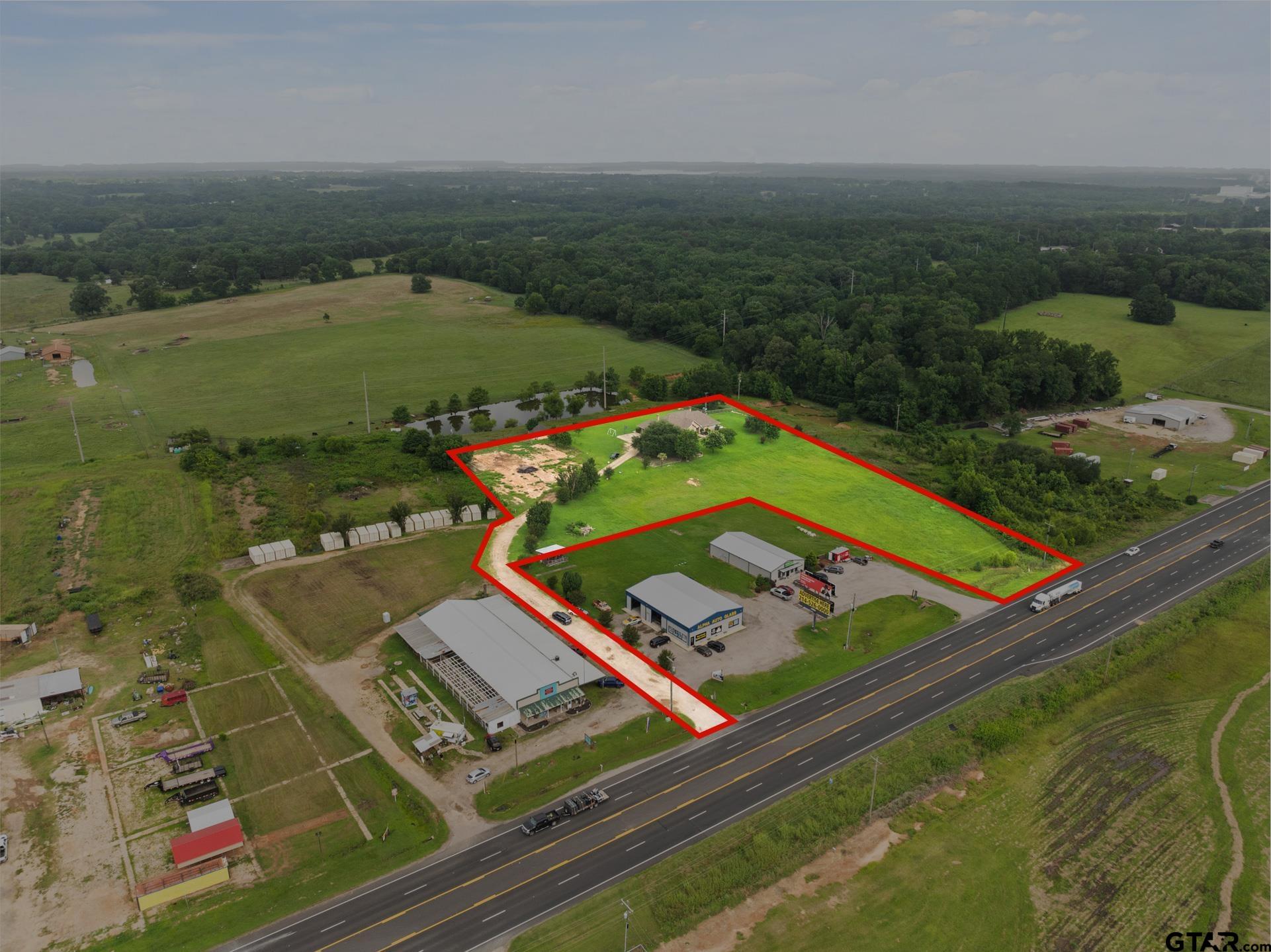 2520 N Hwy 271