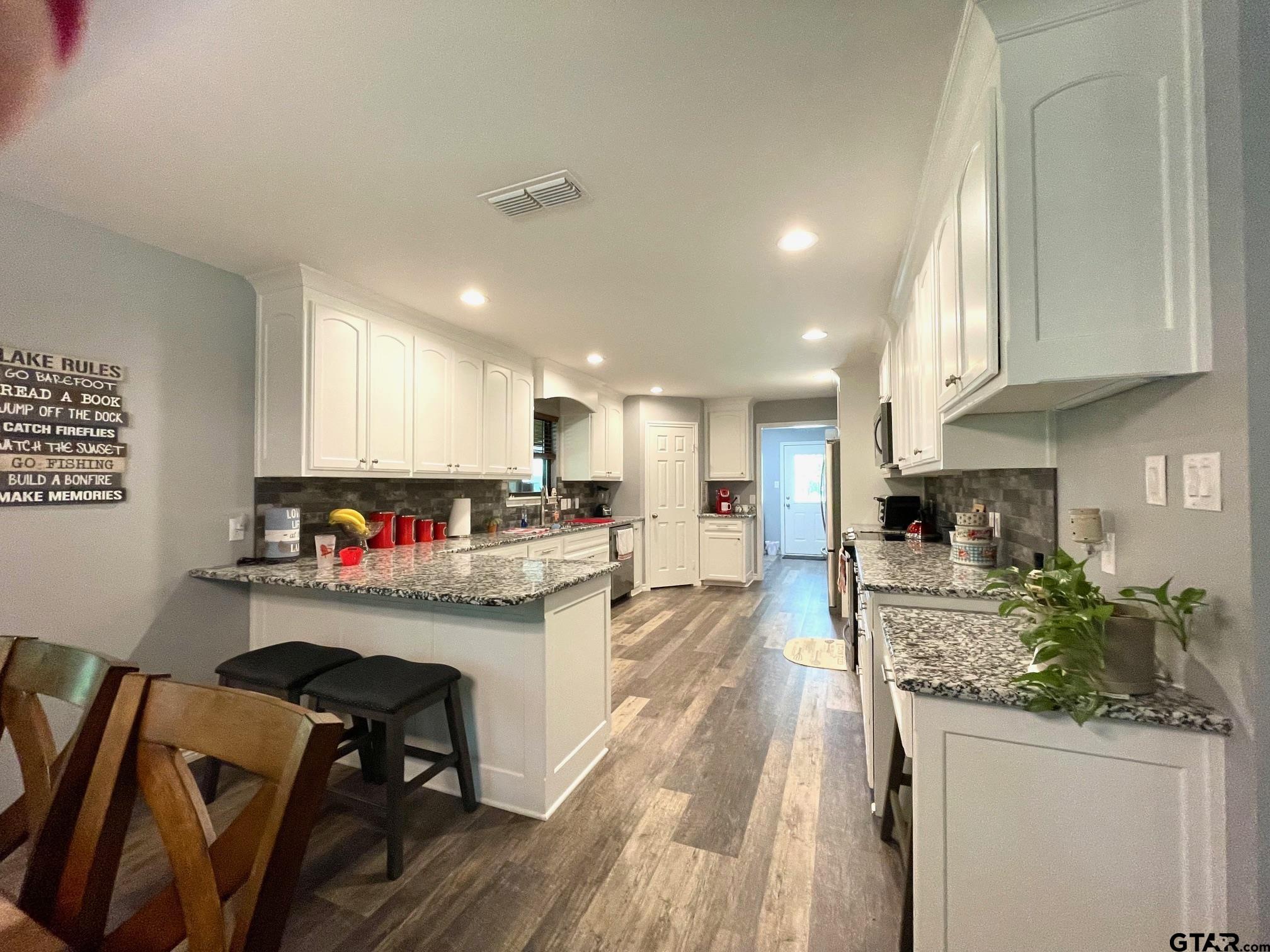 398 King Club Court