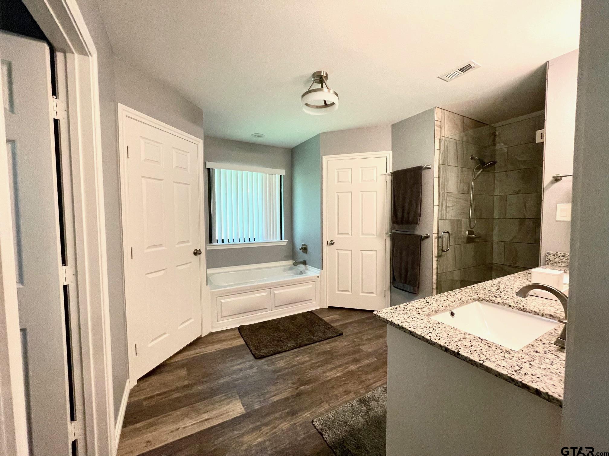398 King Club Court