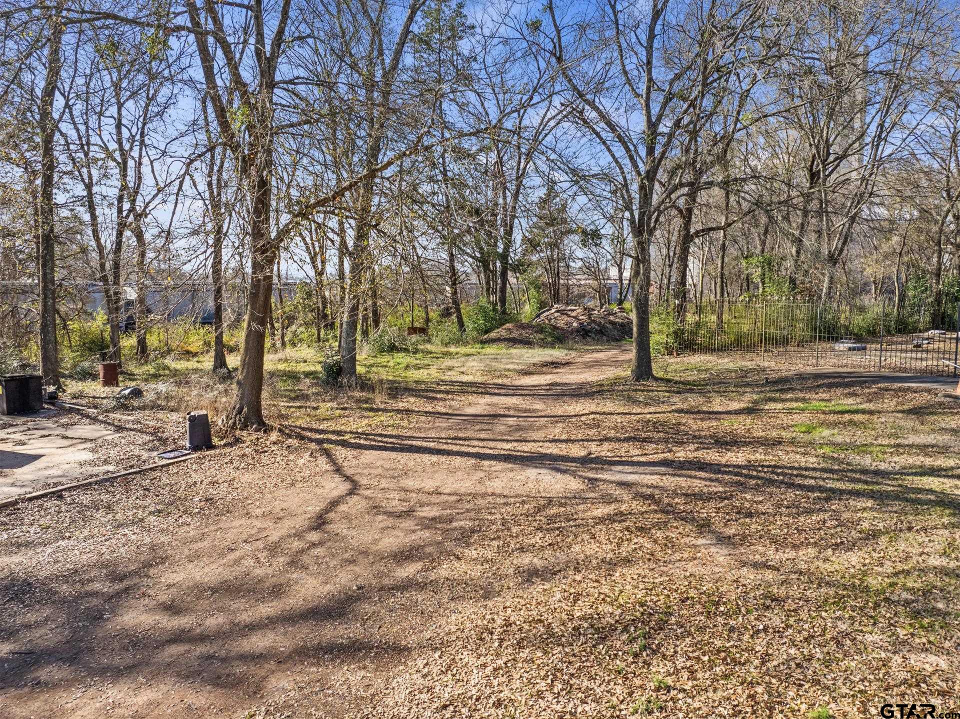 220 Quitman