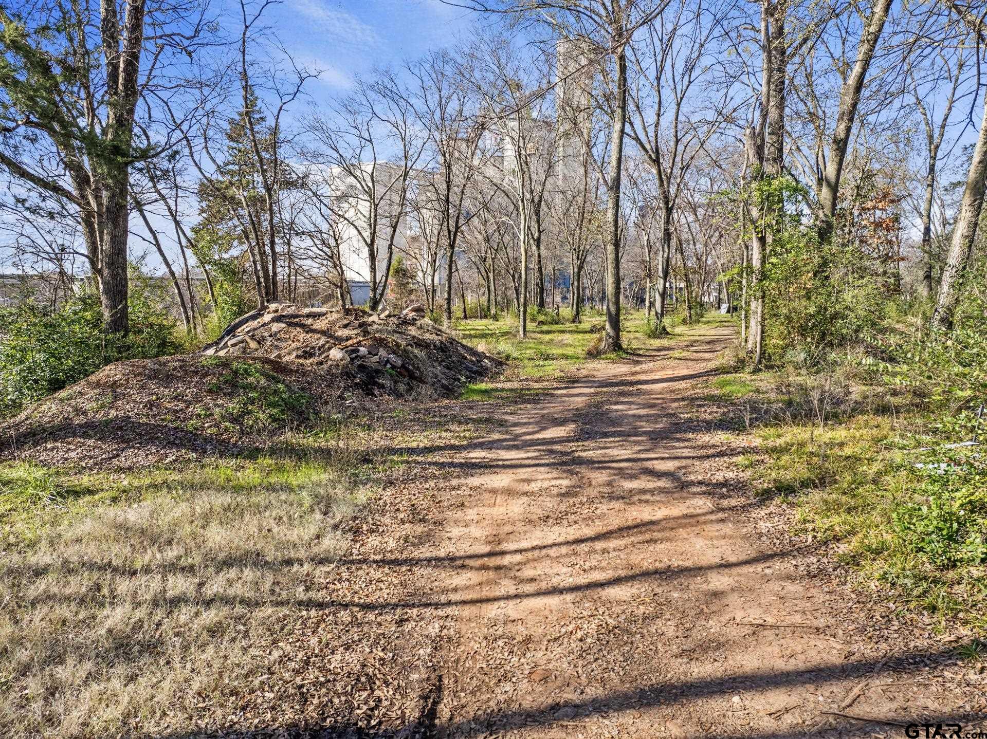 220 Quitman