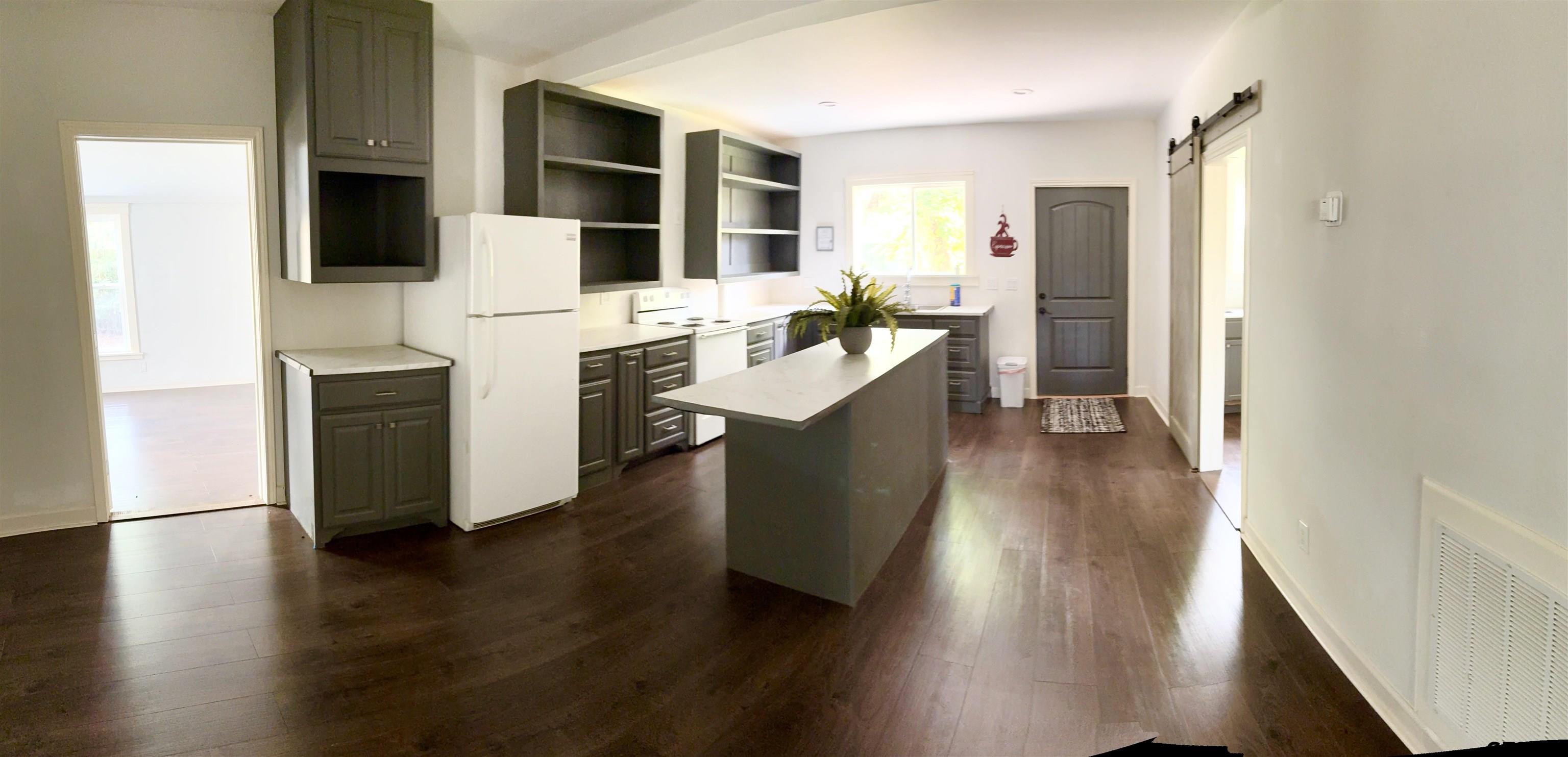 206 LIVE OAK