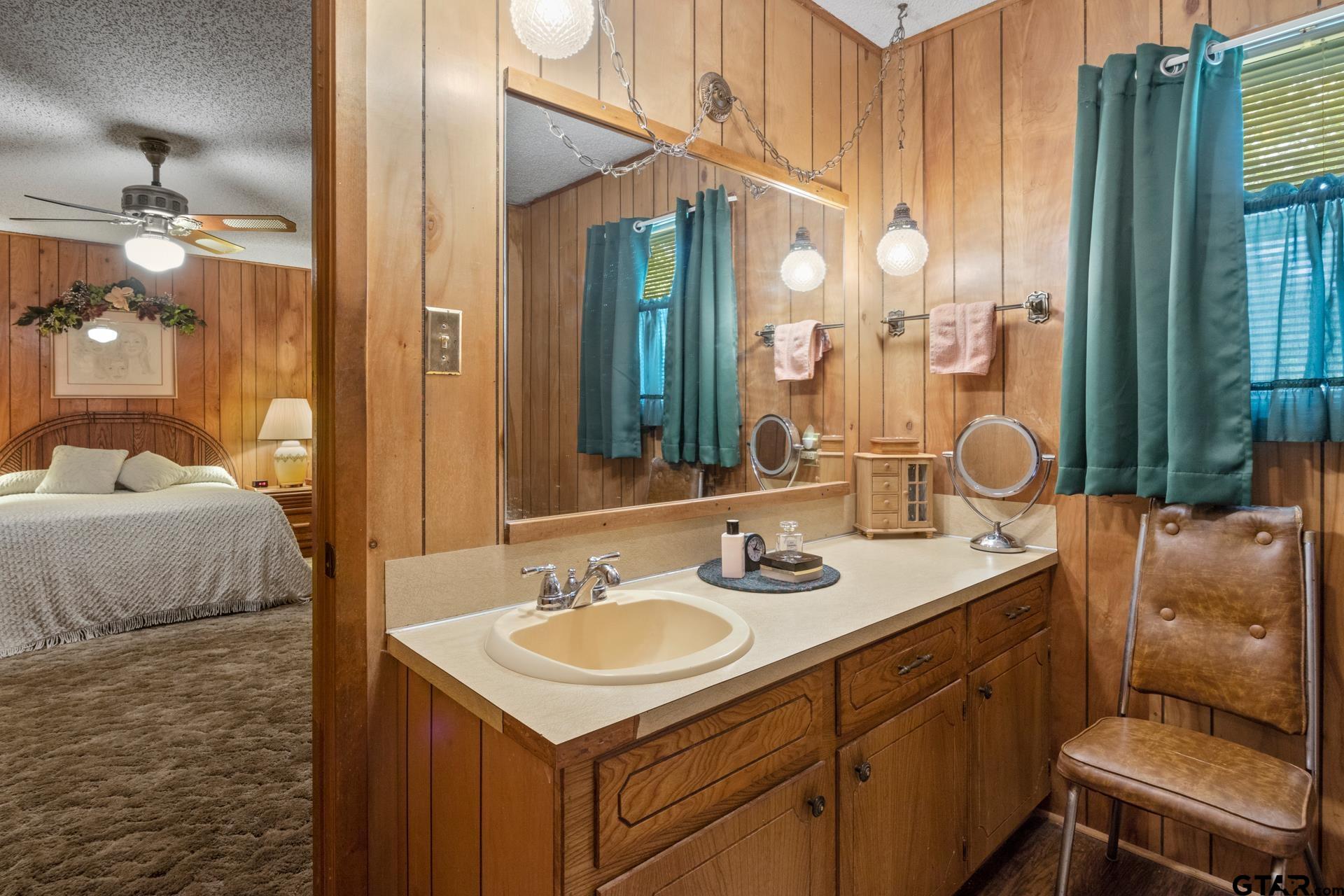 387 County Road 2675
