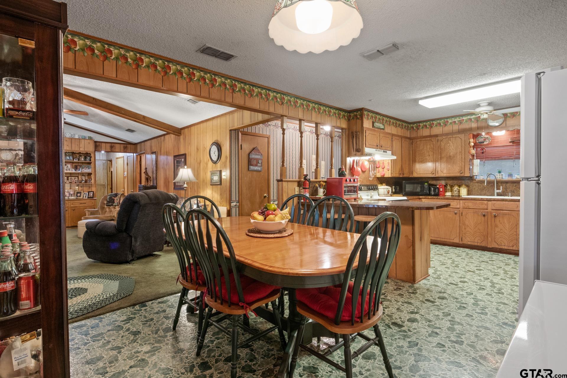 387 County Road 2675